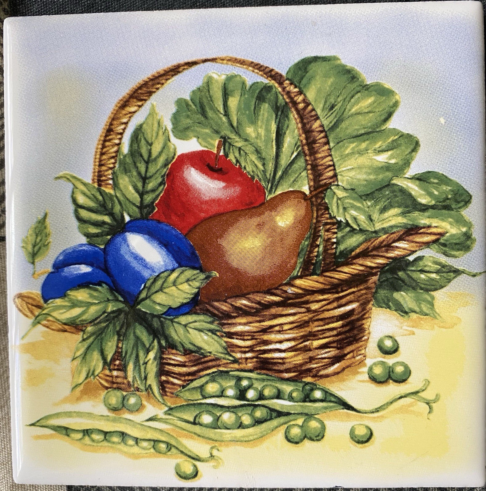 Fruit Basket Ceramic Tile with Peas In Front- 4.25” x 4.25” – Open Box