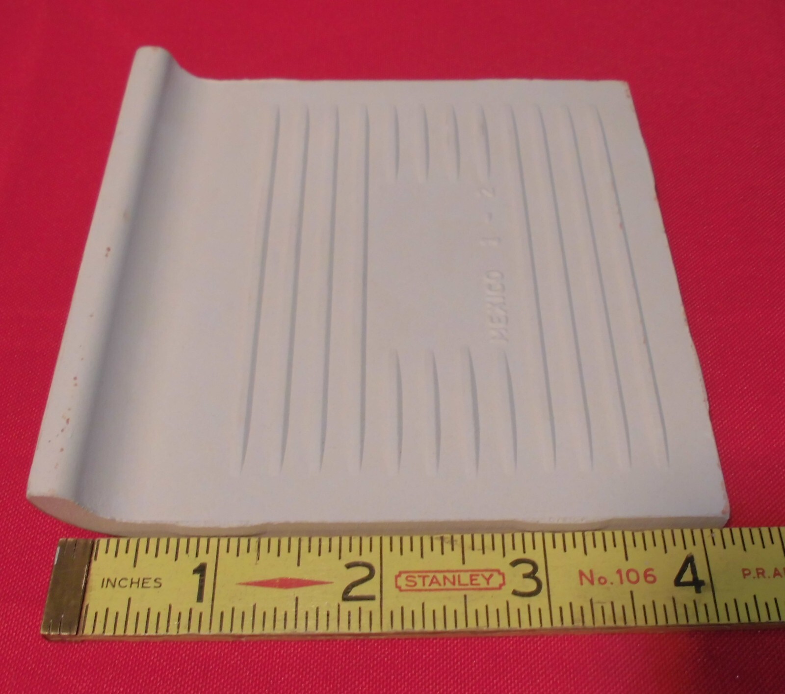 1 pc. Cypress Green: Glossy Radius Bullnose Ceramic Tile 4-1/4″ by Daltile Co.