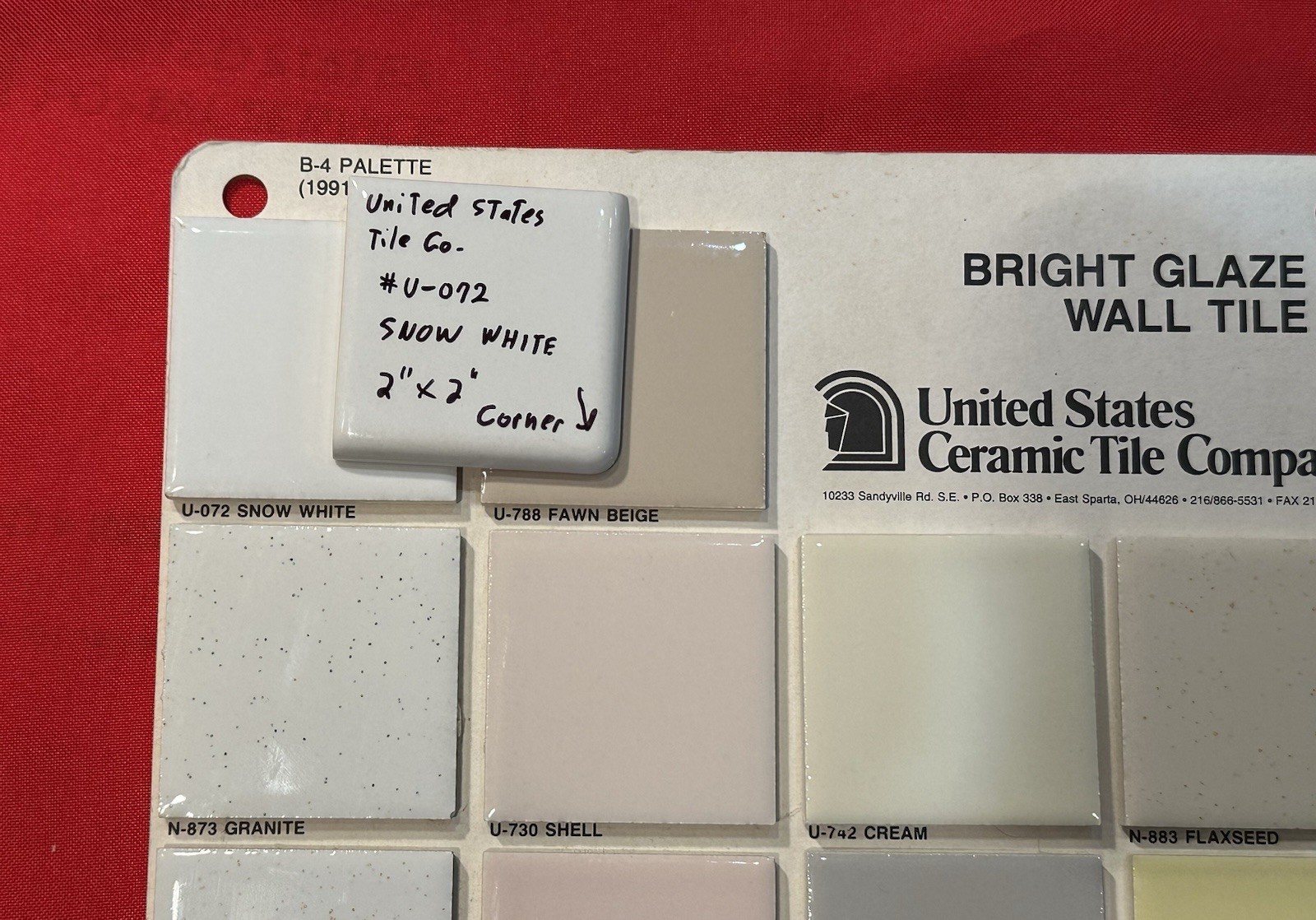 1 pc. Glossy Snow White: 2″ X 2″ X 5/16″ Ceramic Surface Bullnose Corner Tiles