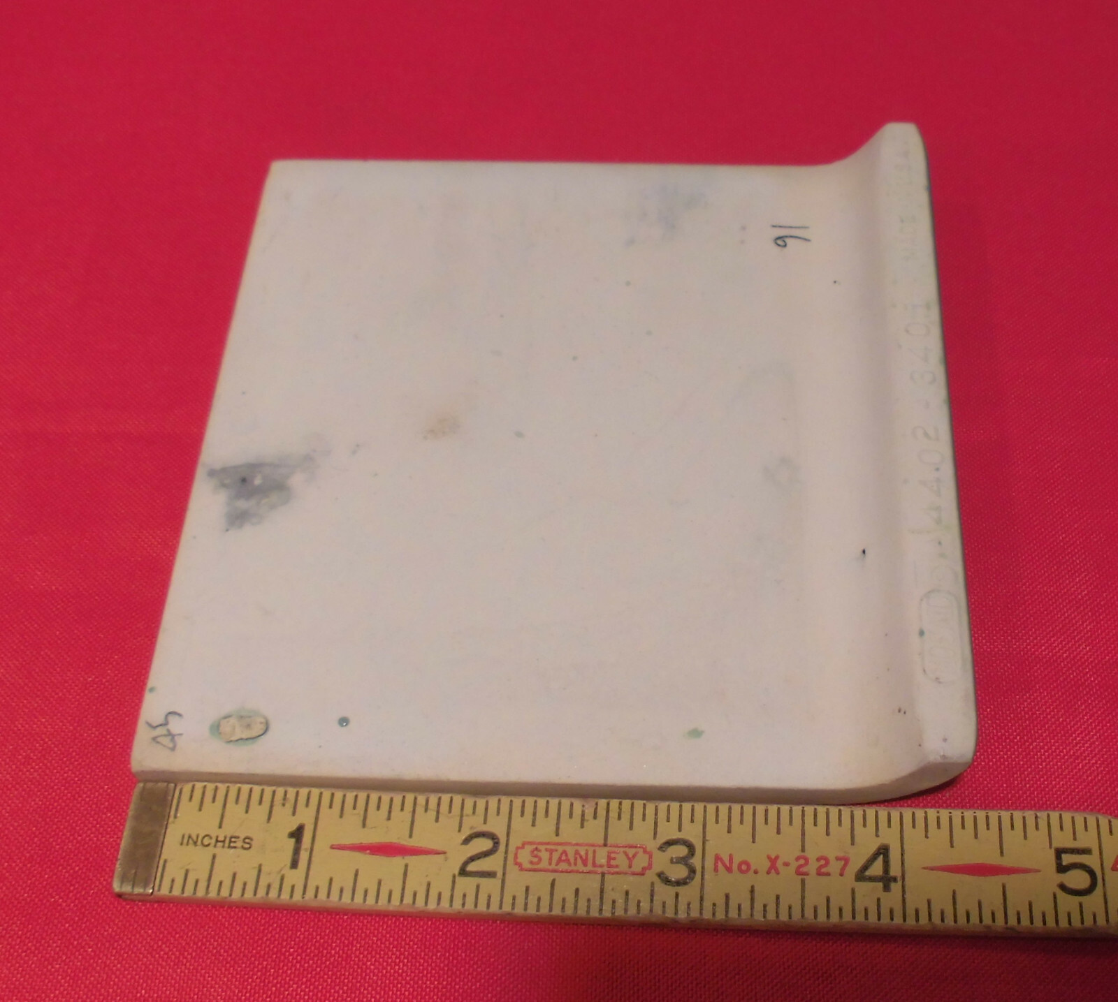 1 pc. Dark Green; Matte Radius Bullnose Ceramic 4-3/8″; by Mosaic Tile Co. NOS