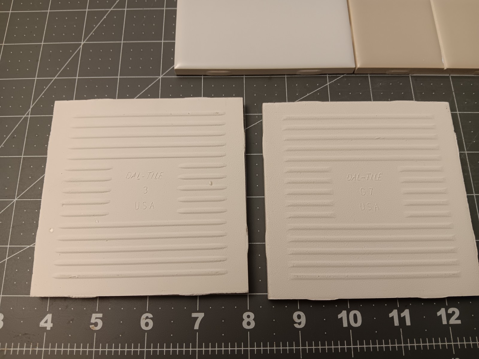 assorted 30 pcs. WHITE & TAN Dal-Tile ceramic glossy 4 square bath kitchen NEW