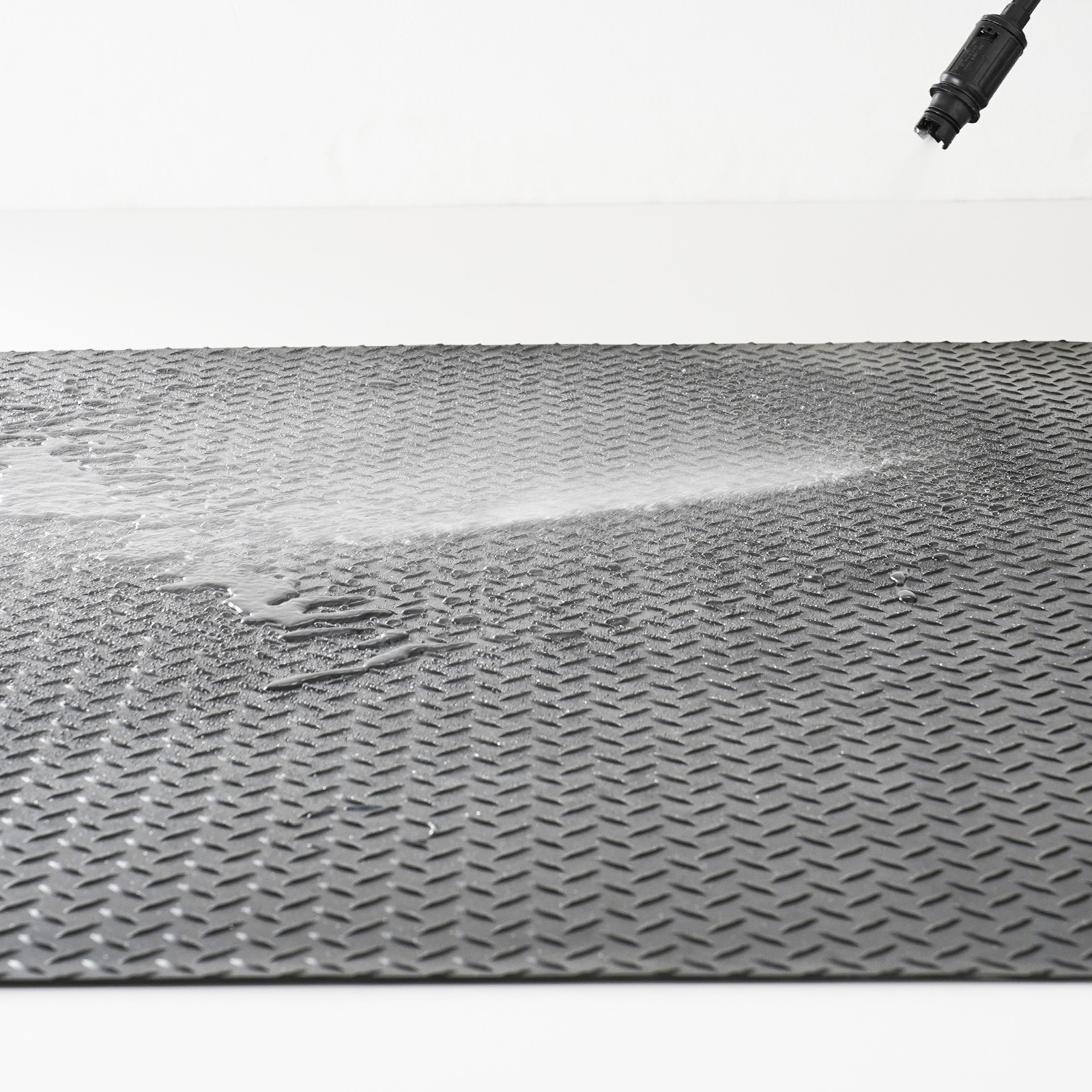 VEVOR 4 x 15ft Garage Floor Mat Diamond Plate PVC Vinyl Rolls Non-Slip 3mm Thick