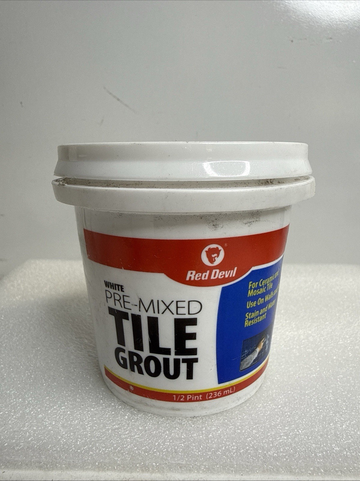 Red Devil 0422 Pre-Mixed Tile Grout, 1/2 Pint , White
