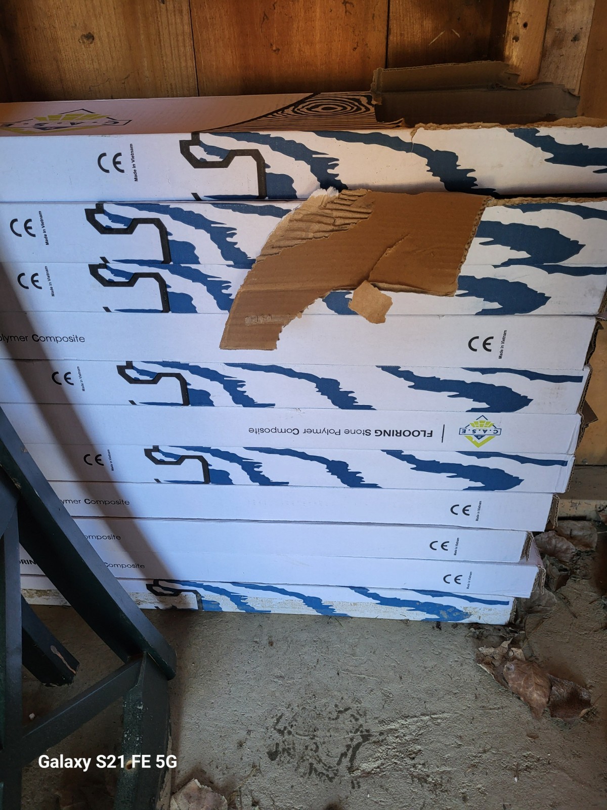 9 boxes of rigid core vinyl flooring-medium oak color, 7″ x 48″