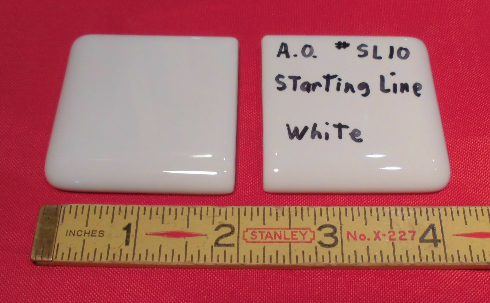 2 pcs. Starting Line White 2″ X 2″ X 5/16″ Ceramic Surface Bullnose Corner Tiles