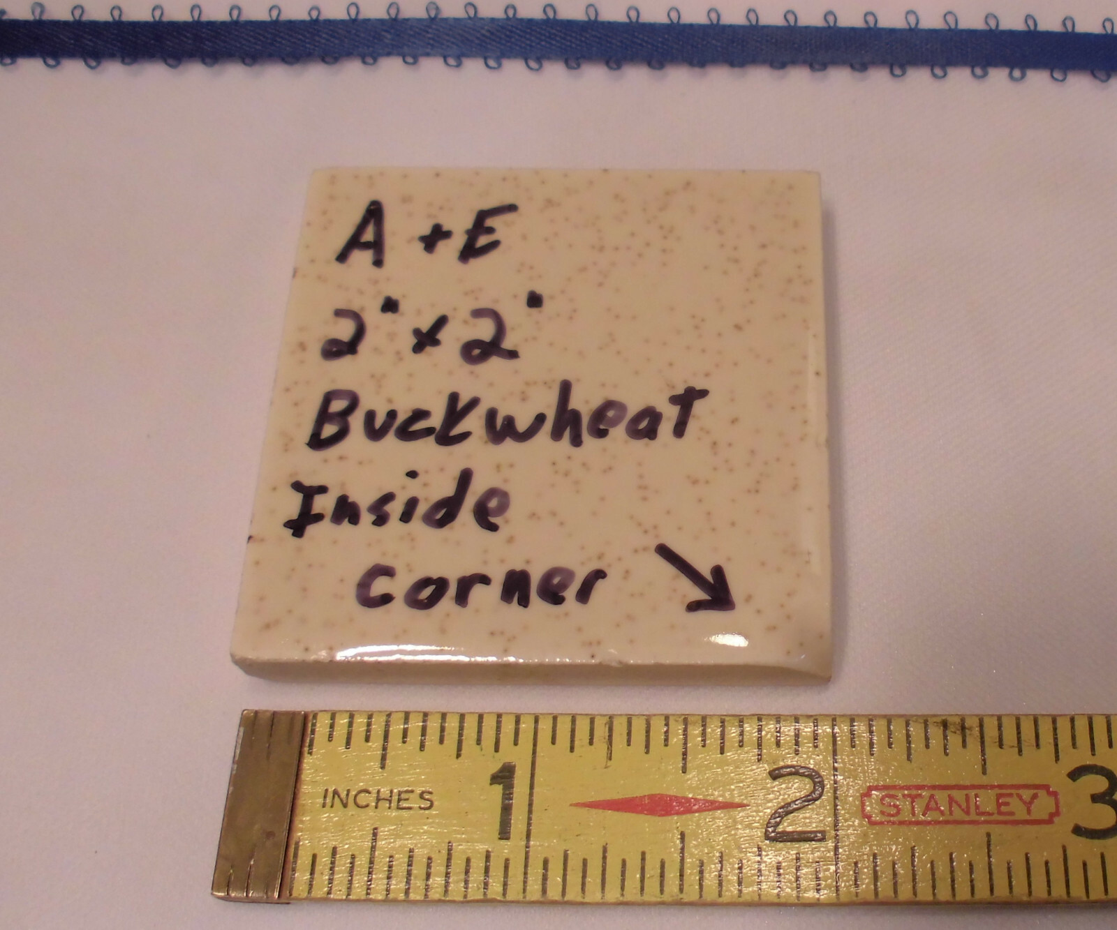 Buckwheat 2″ X 2″ X 5/16″ Ceramic Surface Bullnose Inside Corner Tile; 1950’s