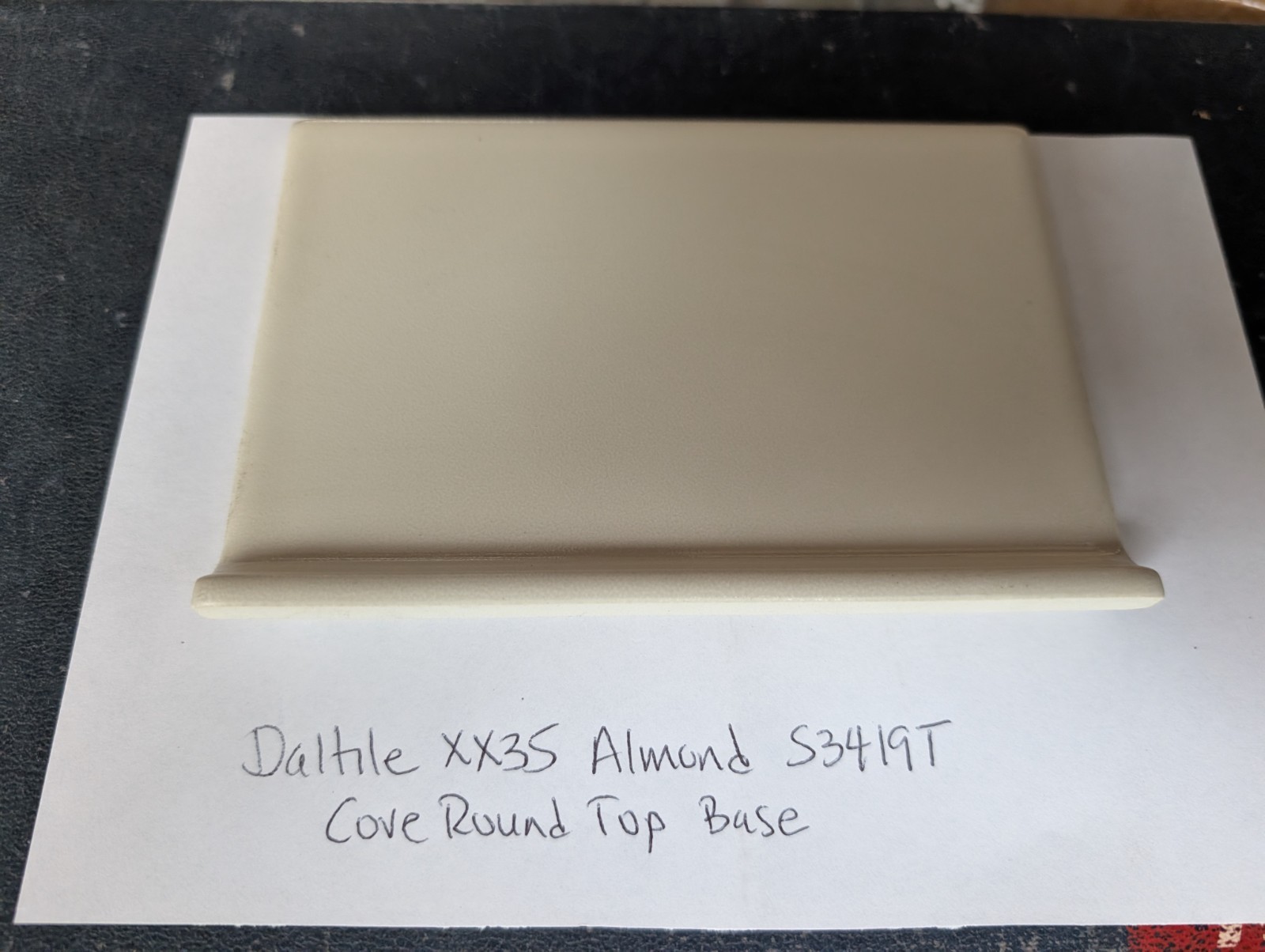 2 Pcs 4 1/8″ x 6″ Ceramic Tile Cove Base S3419T Daltile Crystaltex Almond XX35