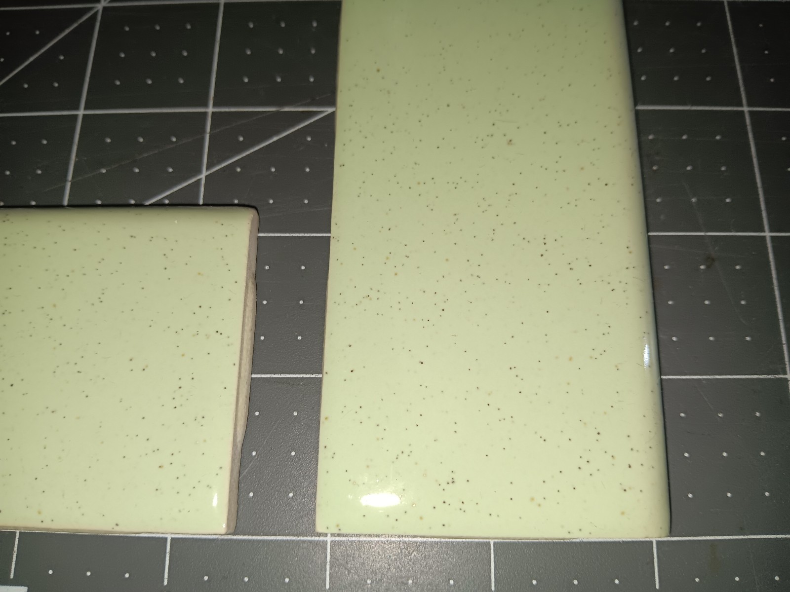20 pieces Unused Antique Tile 2 x 6 Bullnose Trim SPECKLED GREEN Kitchen Bath