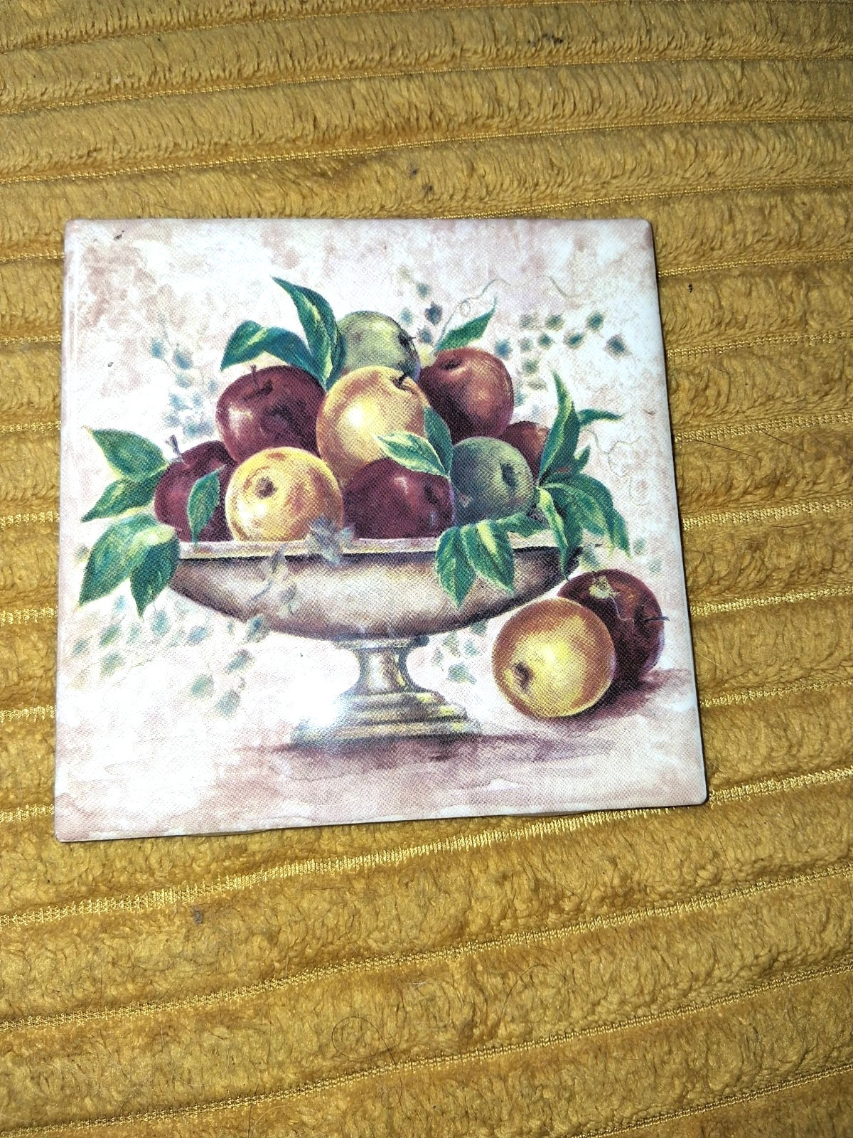 American Olean 4 1/4 inch square tile LD06 Fruit Mexico Glossy Cottagecore