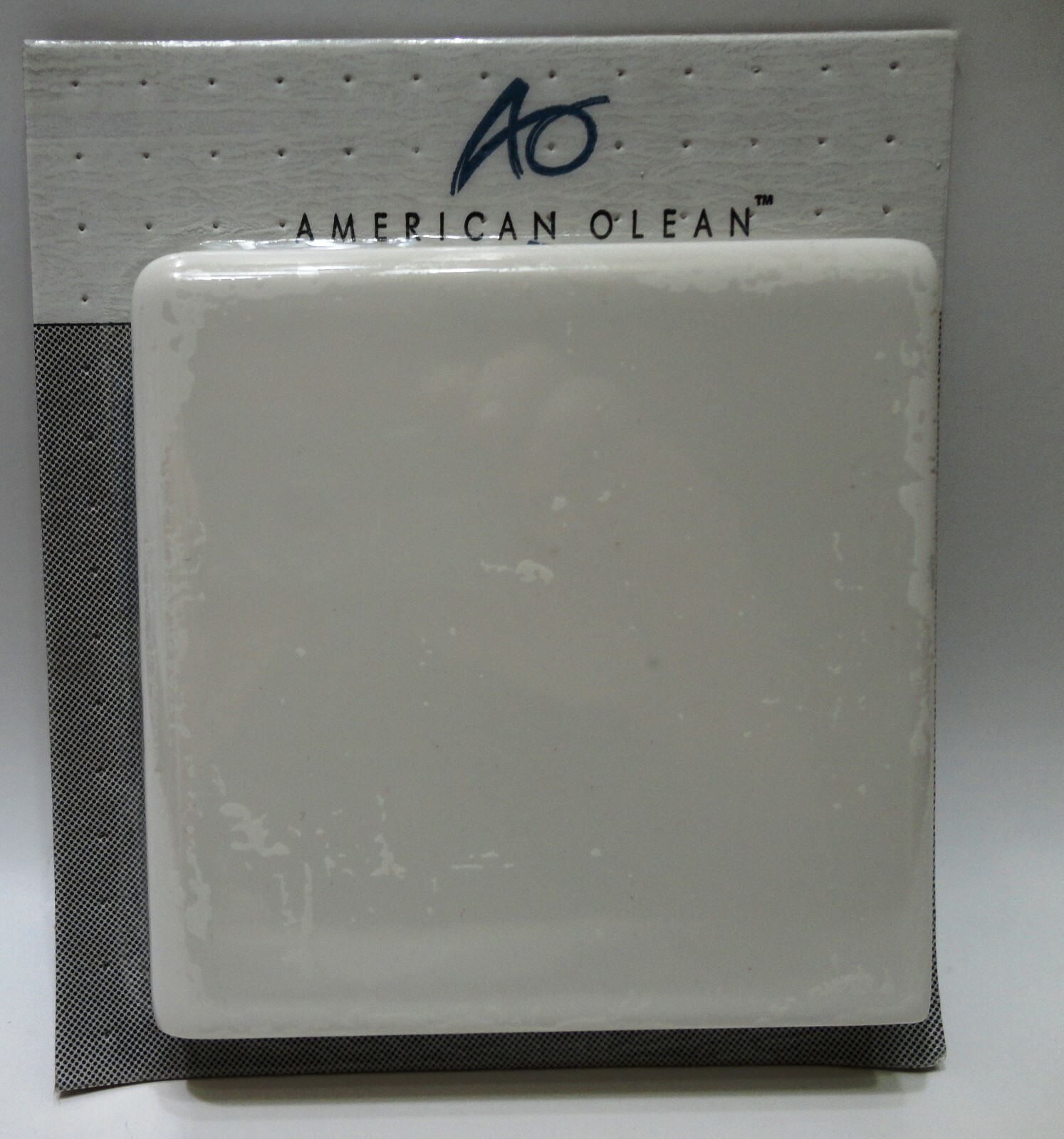 8-American Olean Starting Line Ceramic Bullnose 4.25 x 4.25 (843588)White Gloss