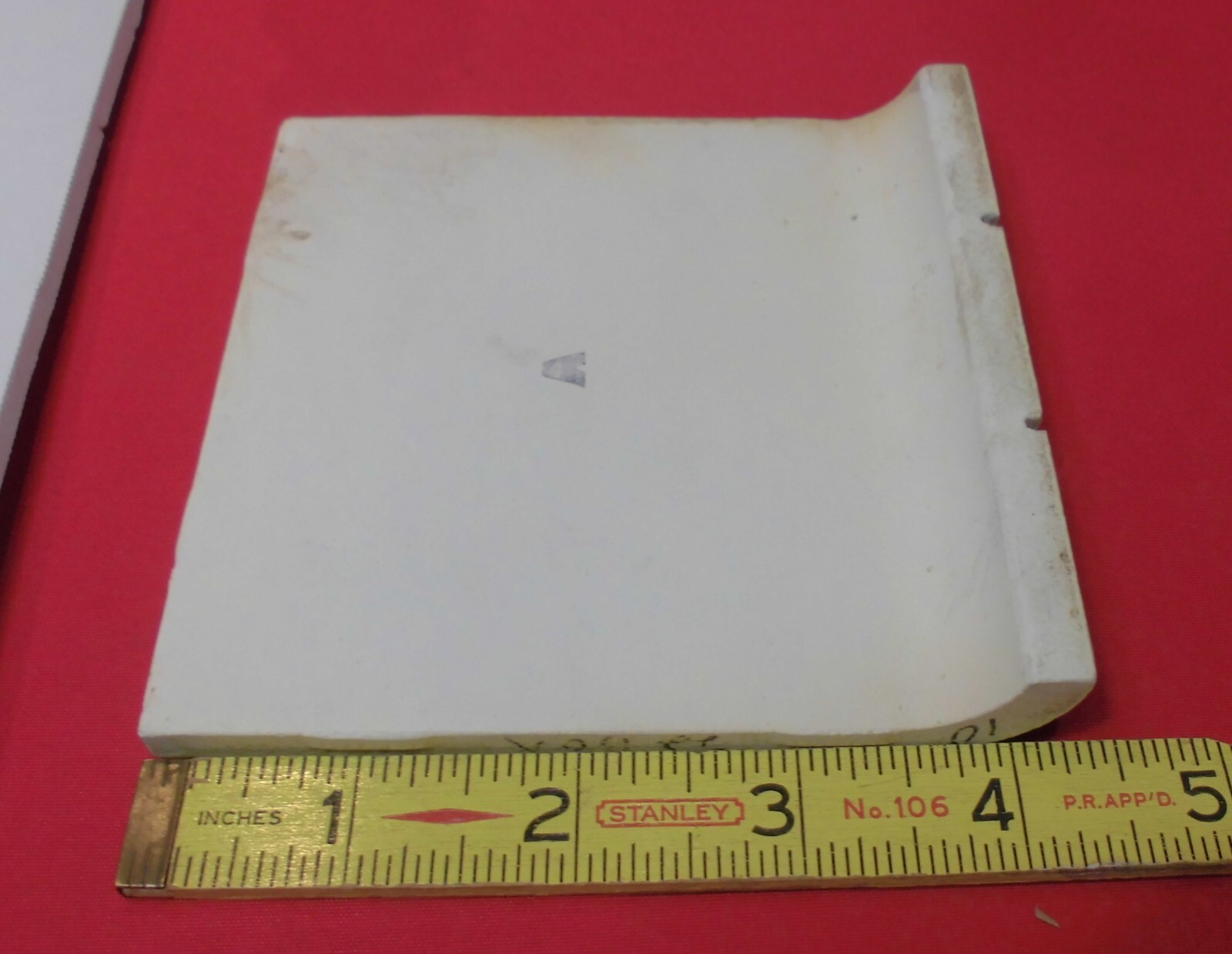 1 pc. Ceramic Radius Bullnose Tile: Avocado Crystalline: American Olean 4-1/4″