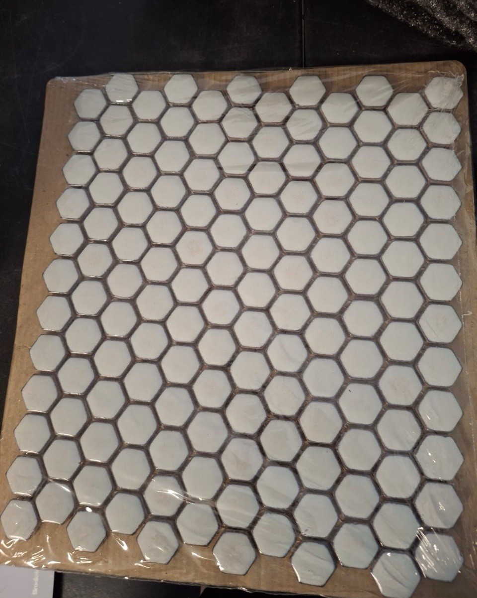 Bliss Edged Hexagon Sage 10.03 in. x 11.61 in. Polished Porcelain Floor