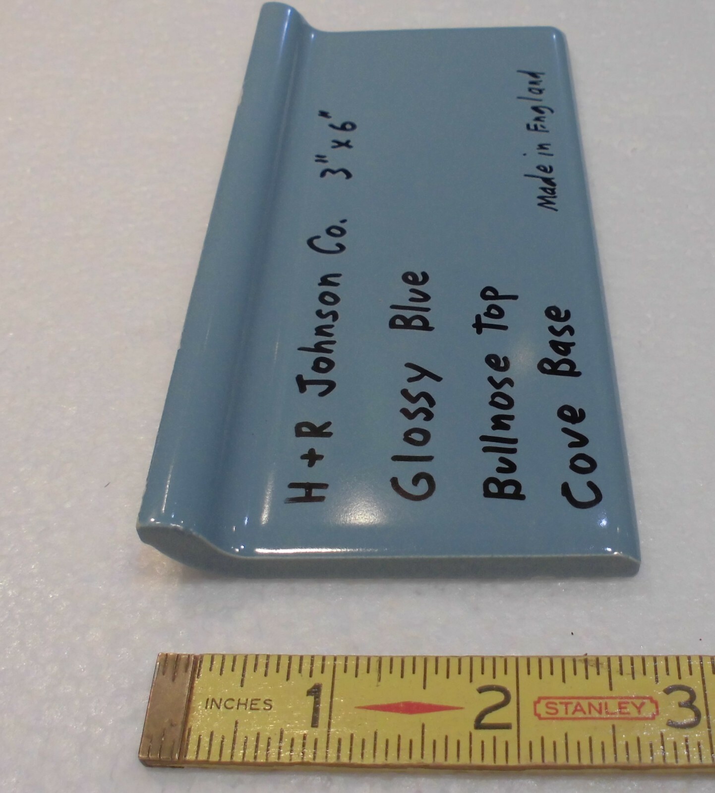 1pc. H & R Johnson: Bullnose Top Cove Base Ceramic Tile; 2-7/8″ X 6″ Glossy Blue