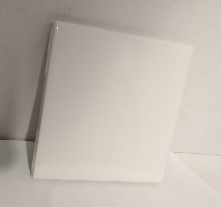1 Wall Tile US Ceramic 724764 001003 Gloss Snow Off White 4-1/4″ Vintage 1990s
