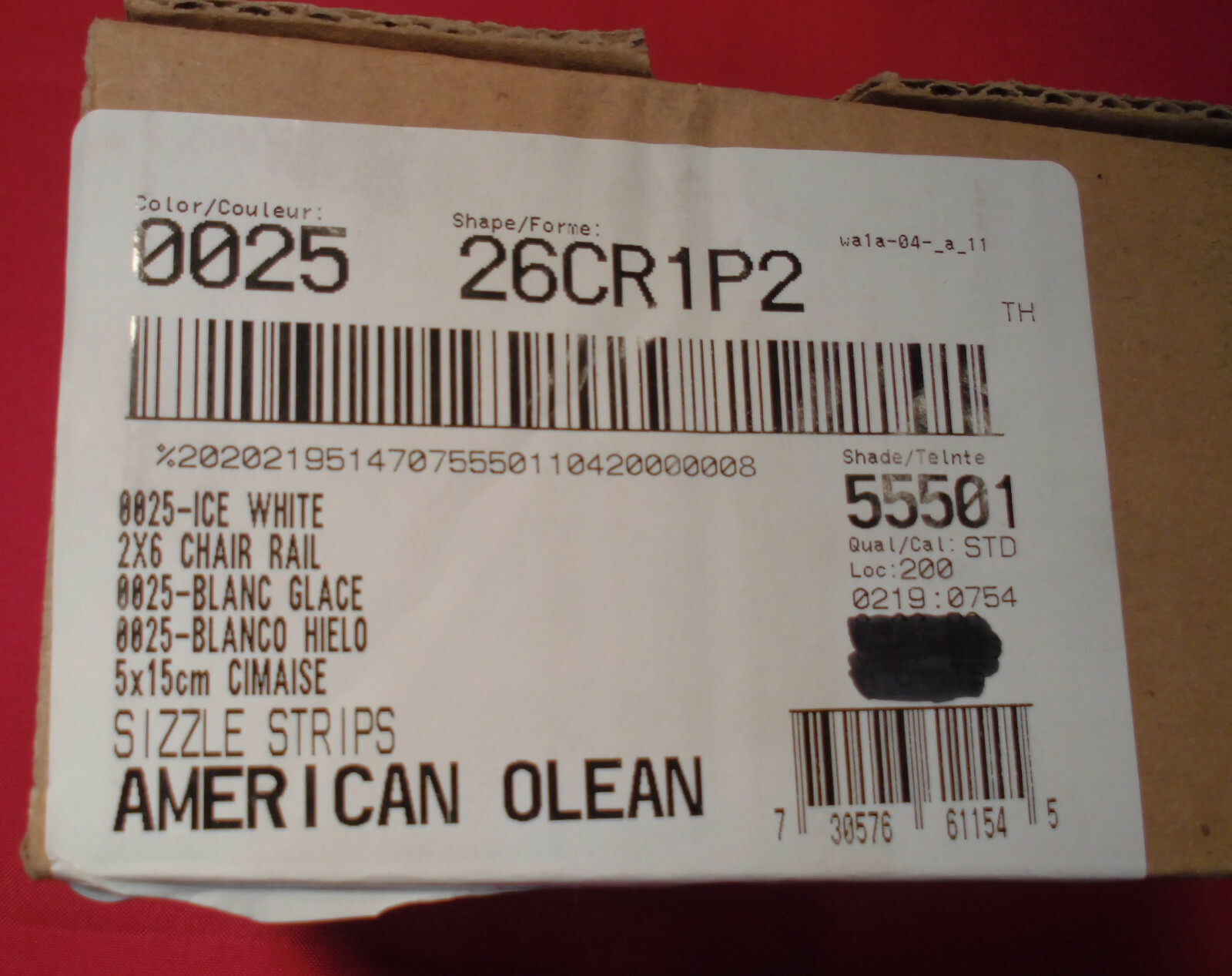 1 pc. Ice White: Glossy Ceramic Chair Rail made by American Olean, 2-1/2″ X 6″