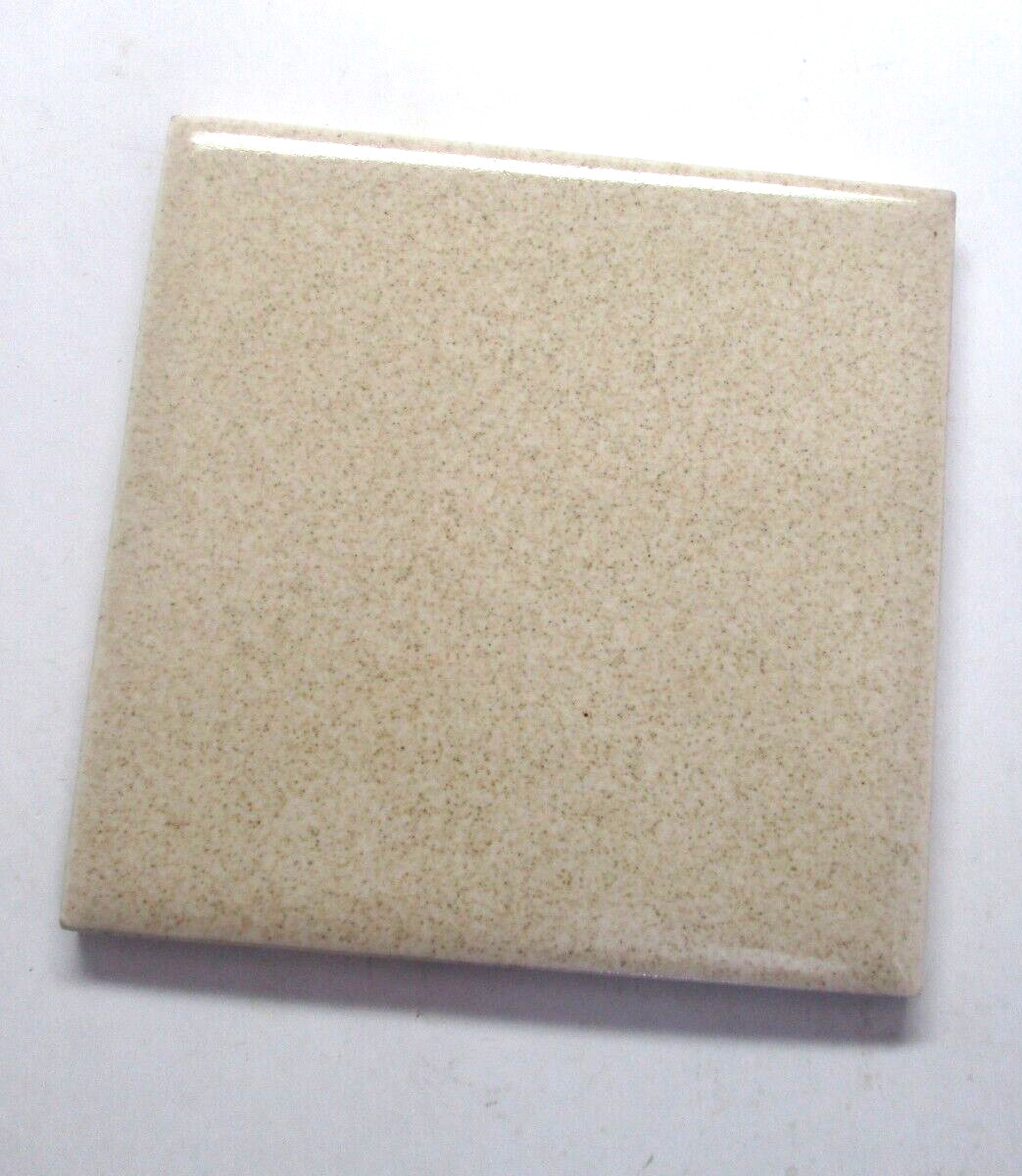 1 Wall Tile Robertson USA 4-5/16″ Gloss Speckled Brown on Beige Ceramic 1950 MCM