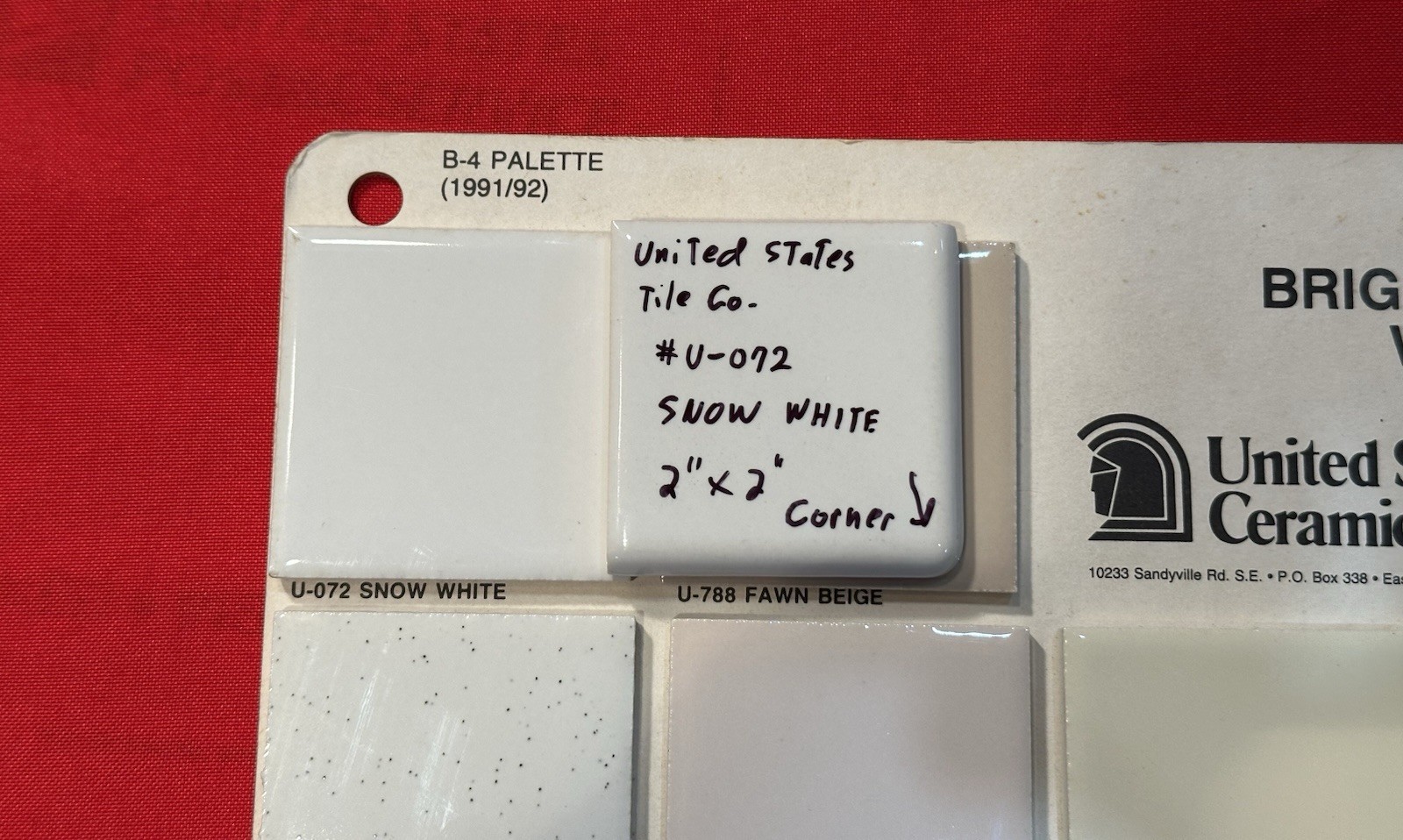 1 pc. Glossy Snow White: 2″ X 2″ X 5/16″ Ceramic Surface Bullnose Corner Tiles