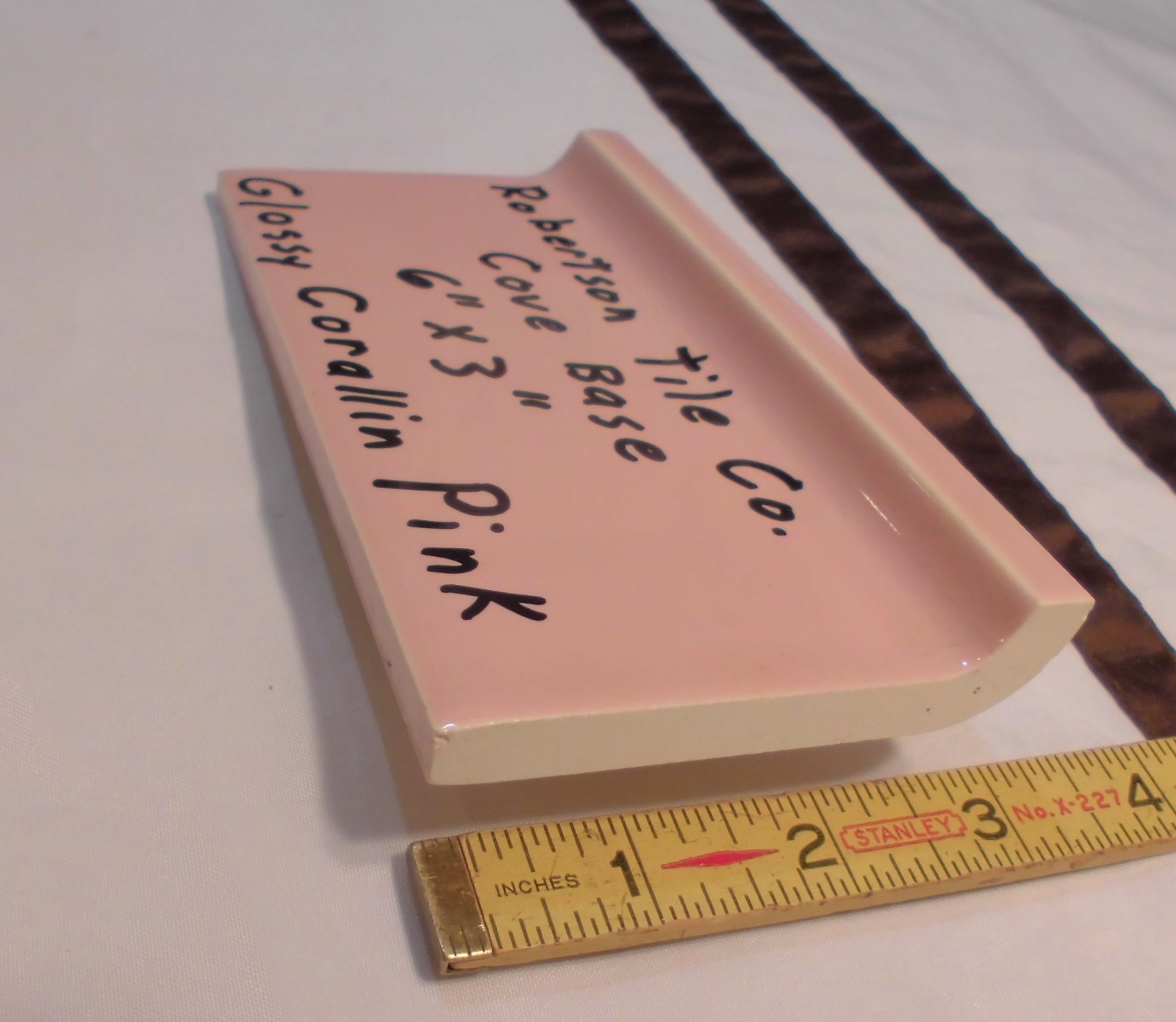 1 pc. *Corallin Pink* stack-on base/cove Ceramic Tile by Robertson Co. 3″ X 6″