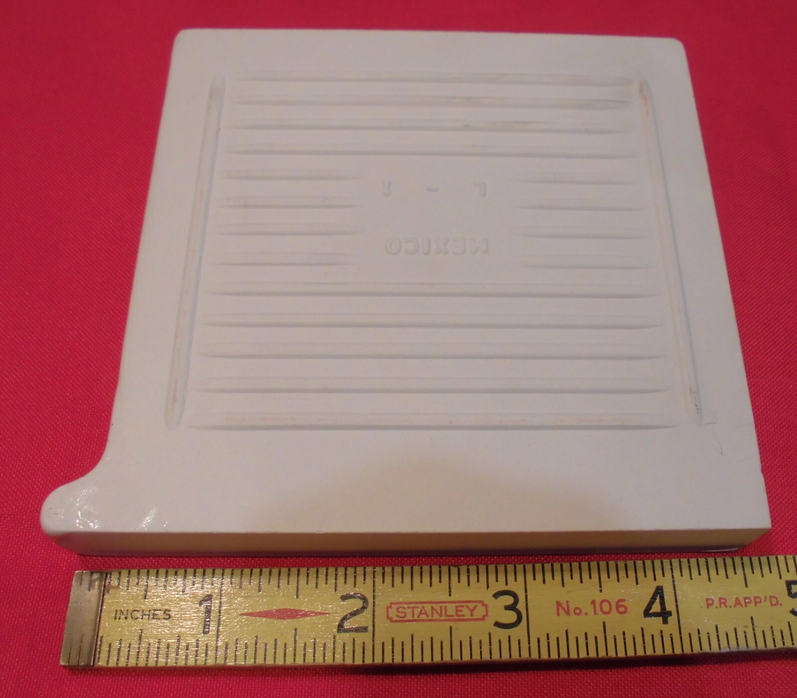 1 pc. Salt & Pepper: Right Finish Corner, Cove/Base Ceramic Tile 4-1/4″ New