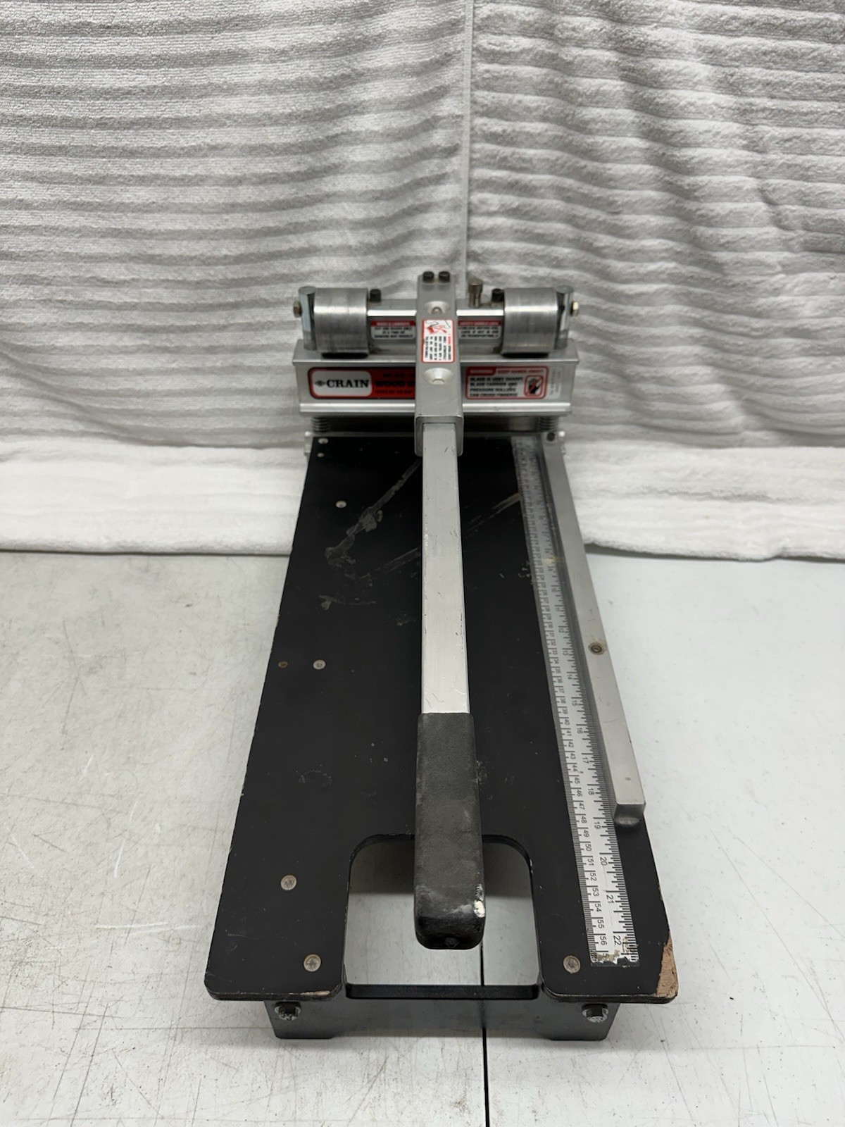 Crain 679 9″ Wood, Vinyl, LVP, LVT and Laminate Flooring Cutter