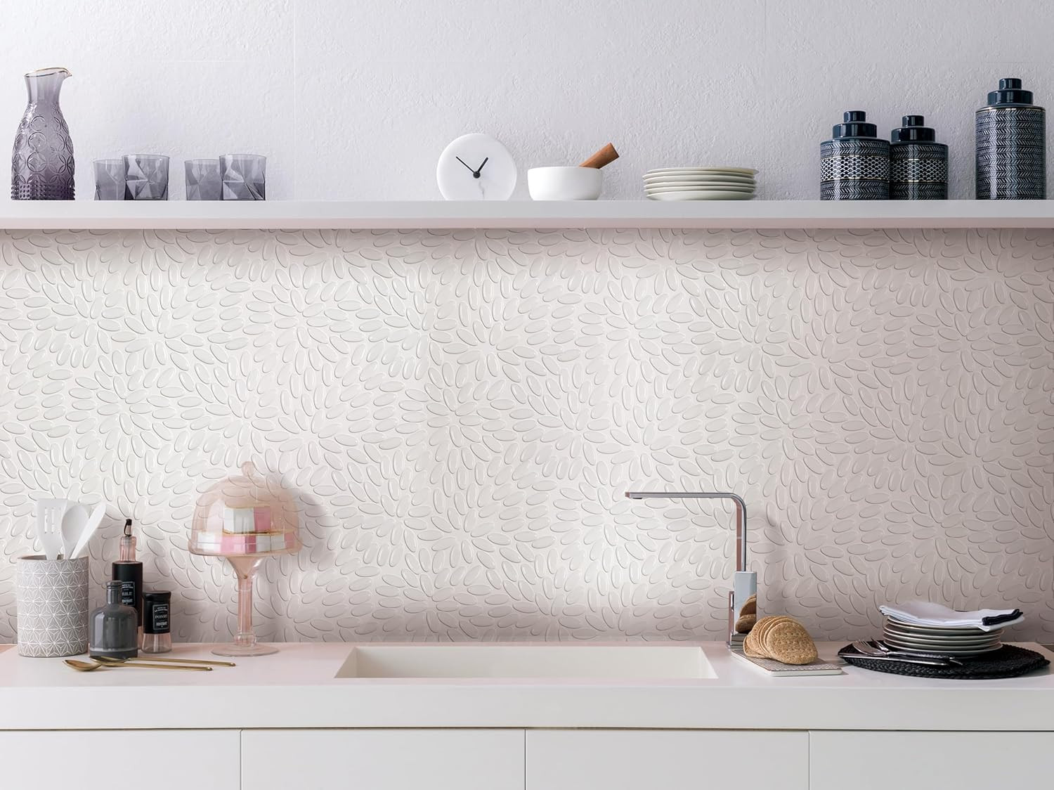 Elegant White Flower Mosaic Tiles – 5 Sheets for Kitchen & Bathroom Decor