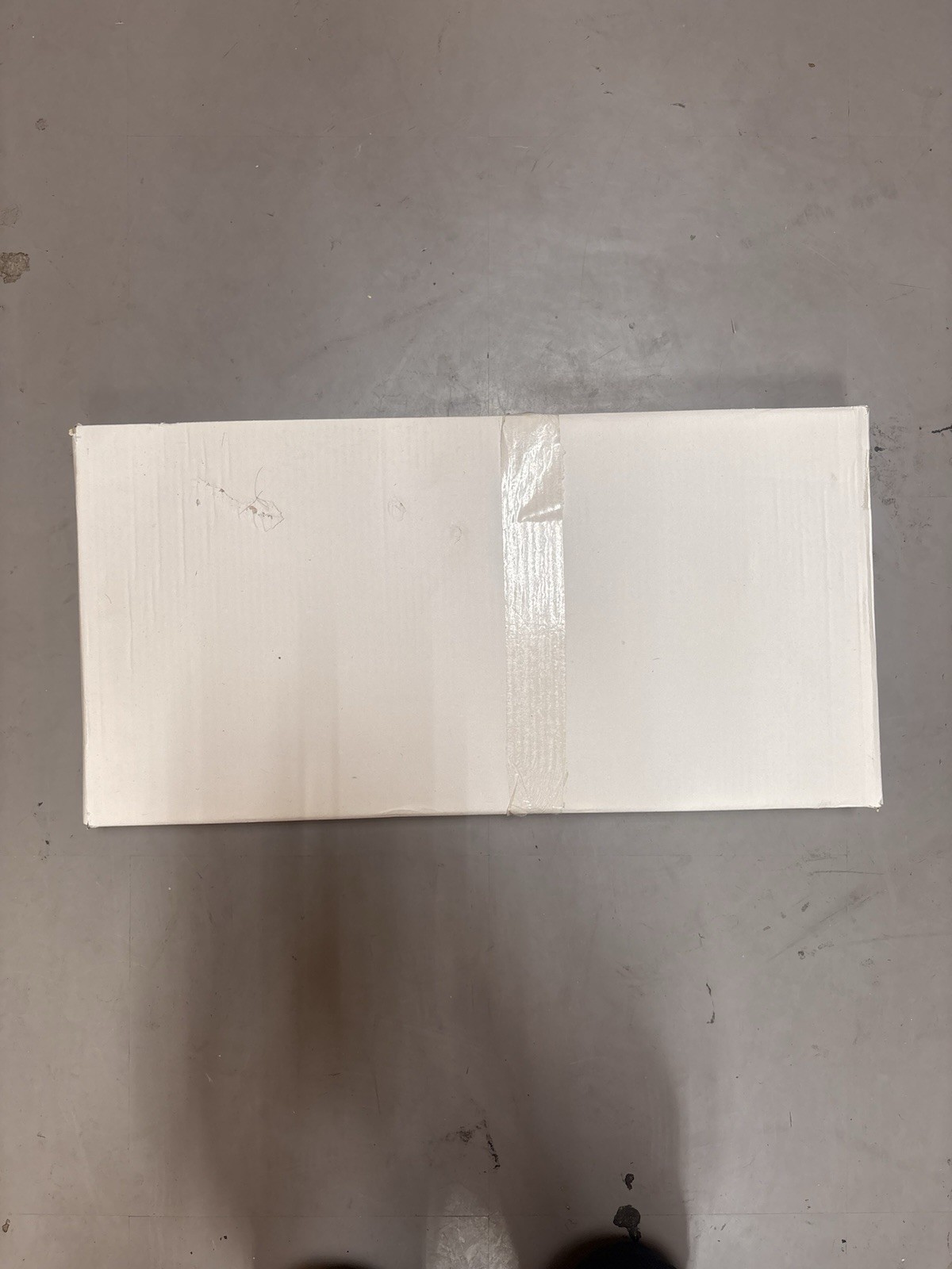 12”x24” Gray Concrete Look Dryback Vinyl Flooring Tile 3mm ( New)