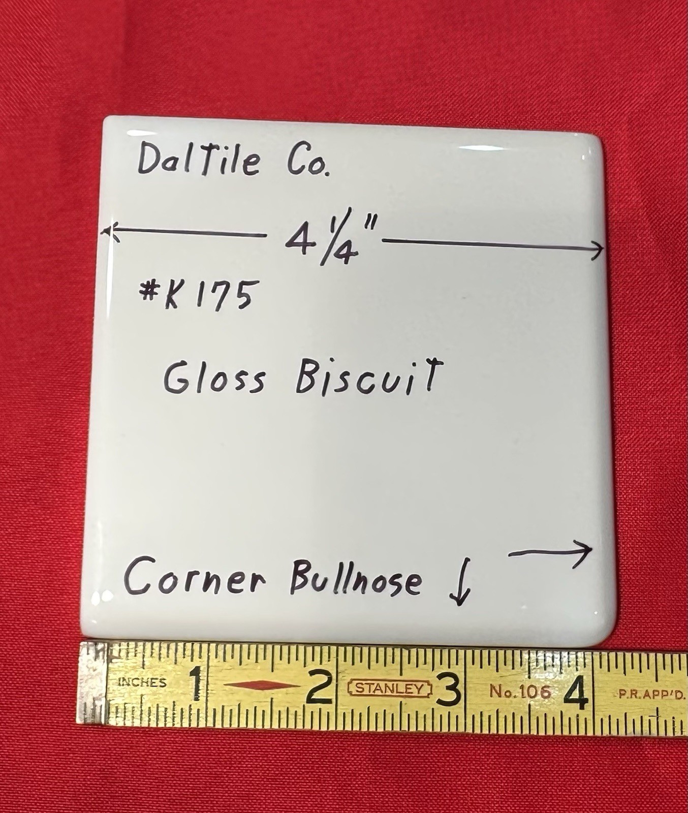 1 pc. Gloss Biscuit: 4-1/4″ Ceramic Corner Bullnose Tile by Daltile Co. NEW