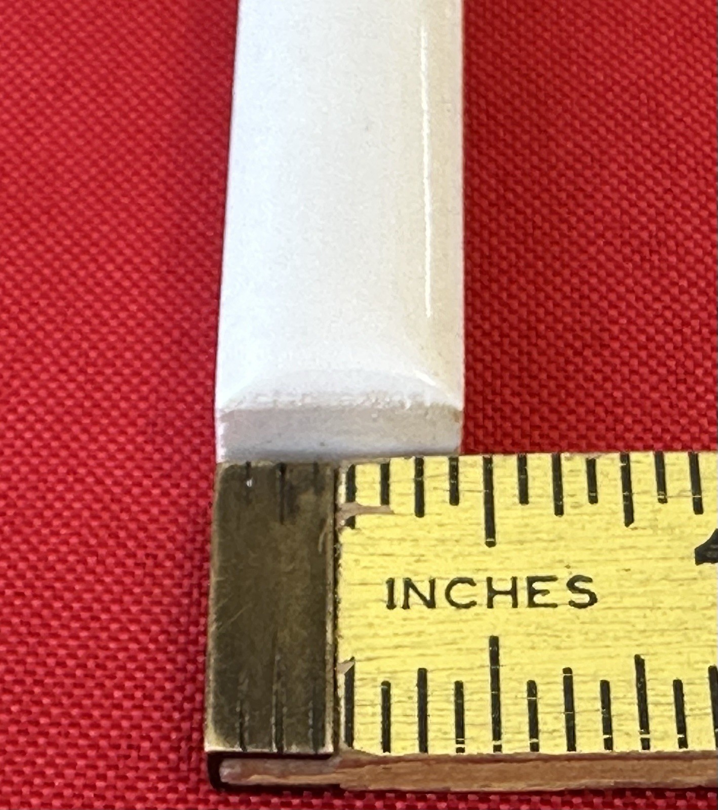 1 pc. Gloss Biscuit Color: Ceramic-Pencil – Liner – Sizzle – Tile, 6″ X 7/16″