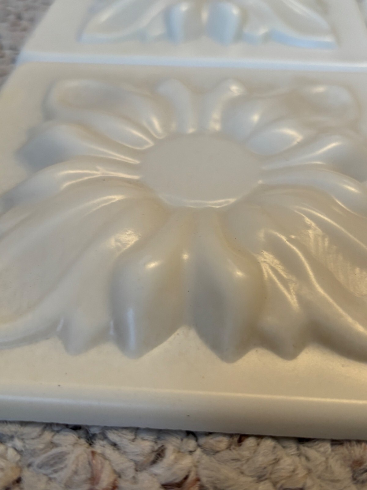 Set of 3 Demensional Resin Floral Tile 6″x6″ off White