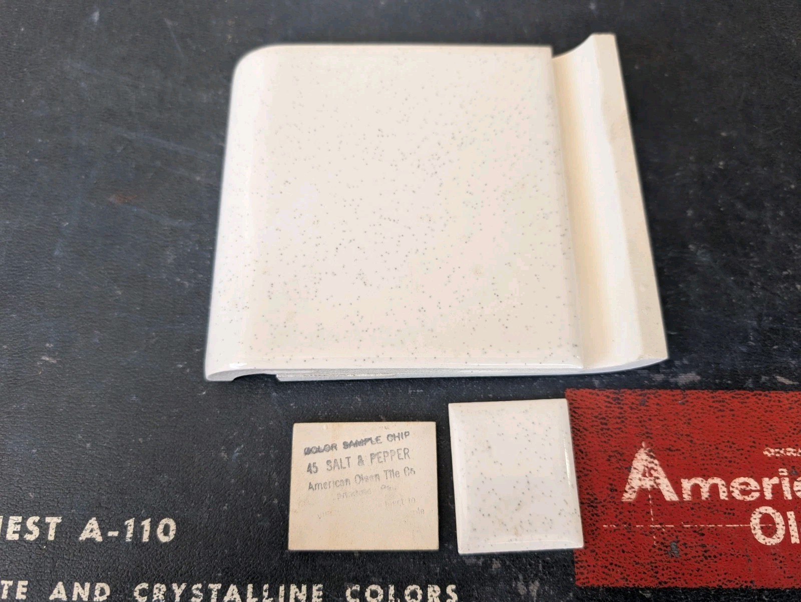 2 pcs American Olean Salt & Pepper #45 A4402 Ceramic Tile Mud Bullnose 4-1/4″