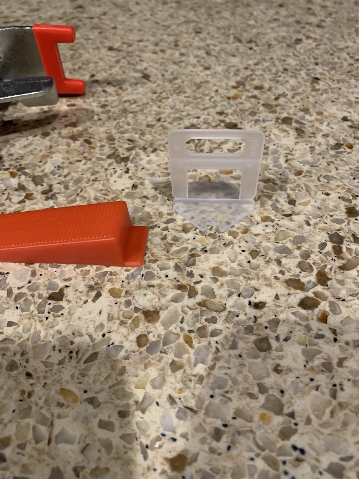 Tile Leveling System Clips 2mm (100 Pcs) Reusable Tile Leveler