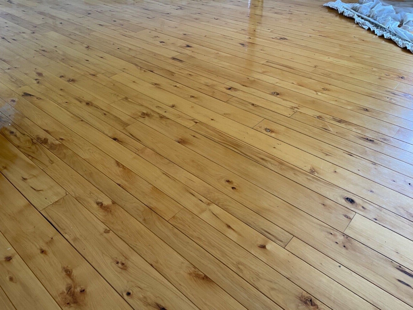 425 sq/ft of Hickory Solid Hardwood Flooring