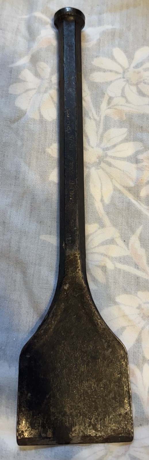 Stanley 210L Flooring Chisel 12”x 2-3/4” Used