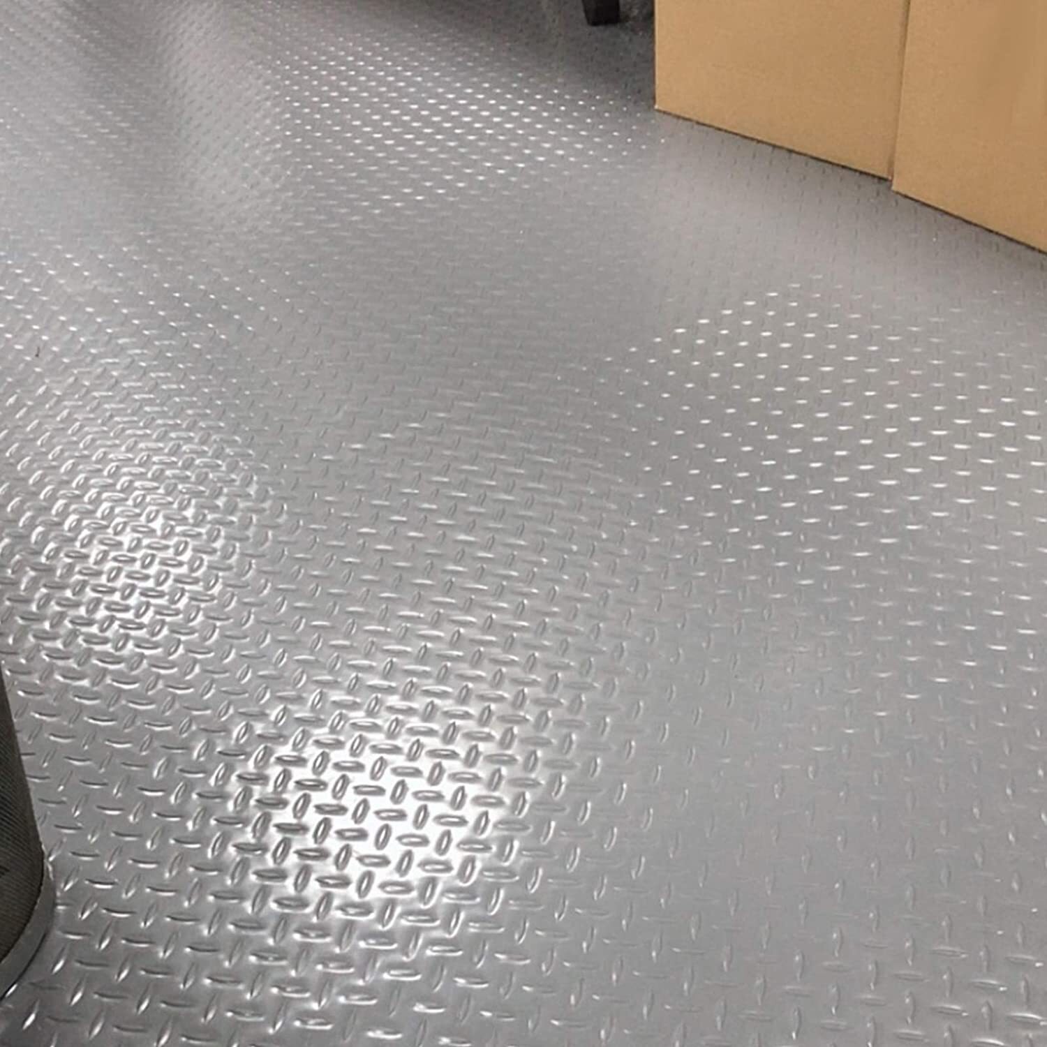 Garage Flooring Mat Roll Trailer Floor Covering PVC Vinyl Flooring Roll Non-Slip