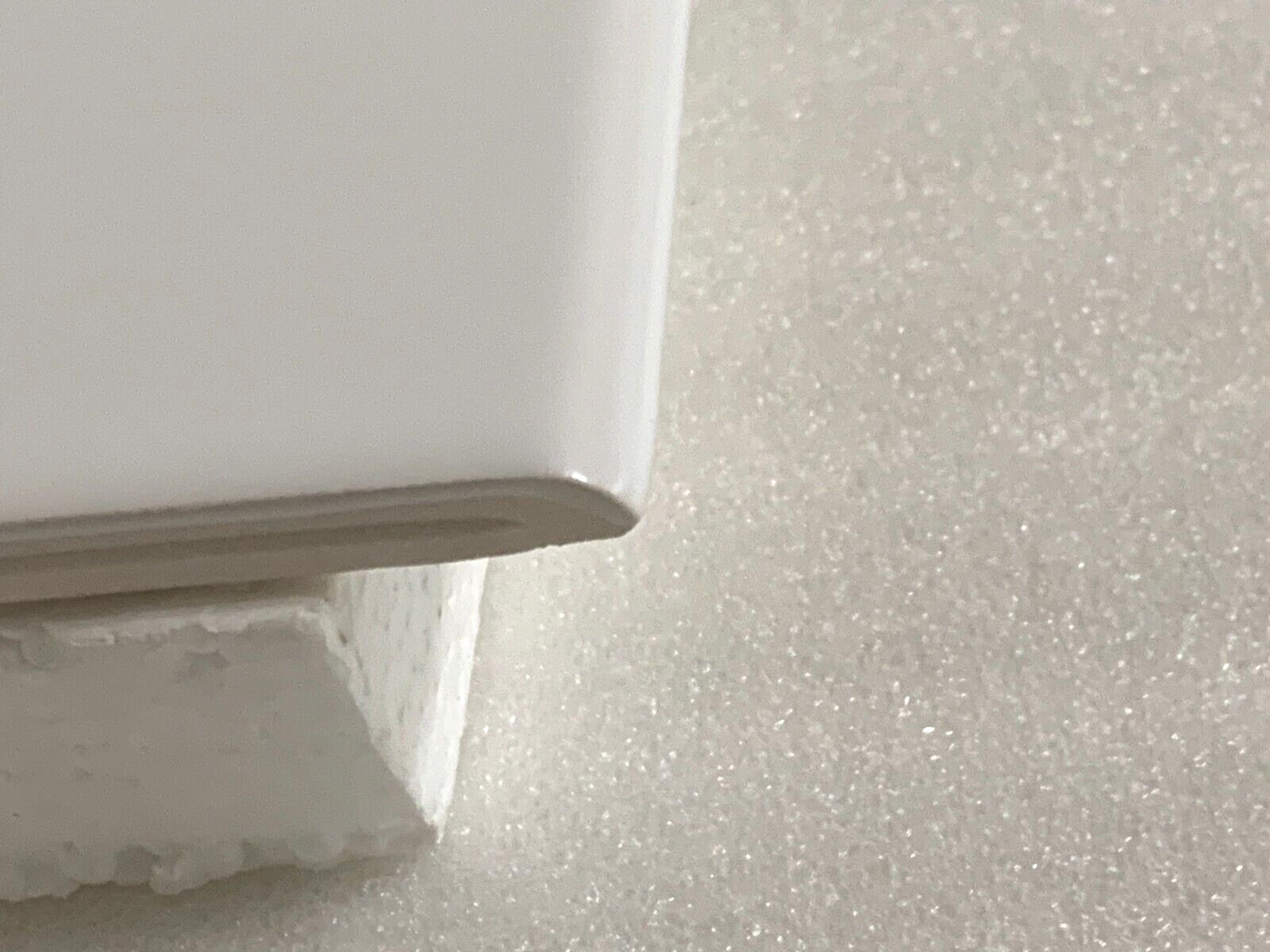 NEW AO CERAMIC TILE 3″ X 6″ DESIGNER WHITE #61 BULLNOSE MATTE * 4 * pcs