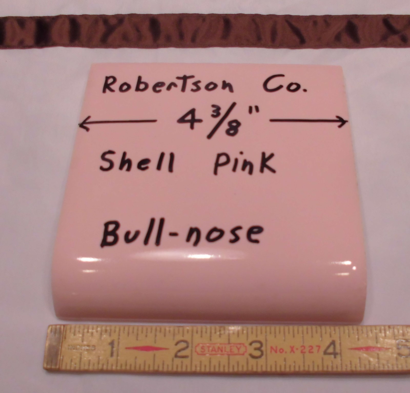 1 pc. Bullnose Radius Ceramic Tile *Shell Pink* 4-5/16″ by Robertson Co. Glossy