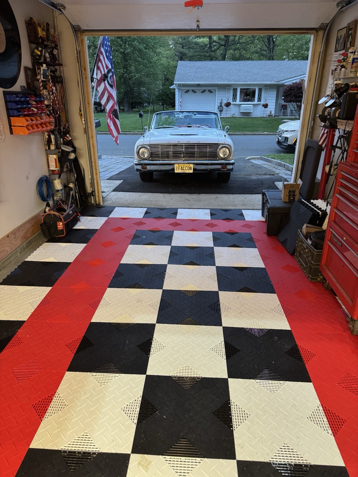 White … HYBRID-X garage floor tiles. 50 square feet 17” X 17” MADE IN USA