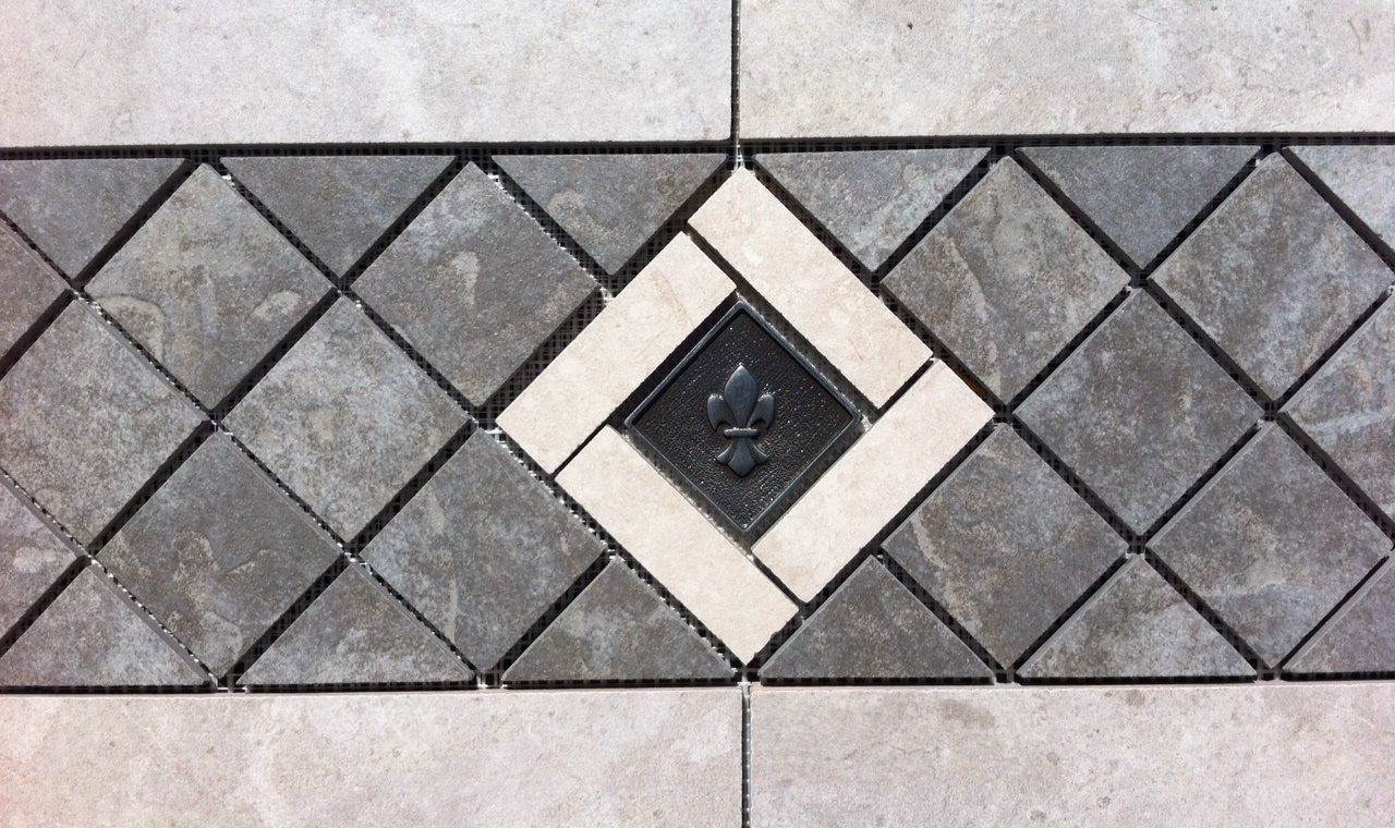 21 1/2″ X 9 7/8″ Tile Medallion – Datlile Affinity tile & metal piece