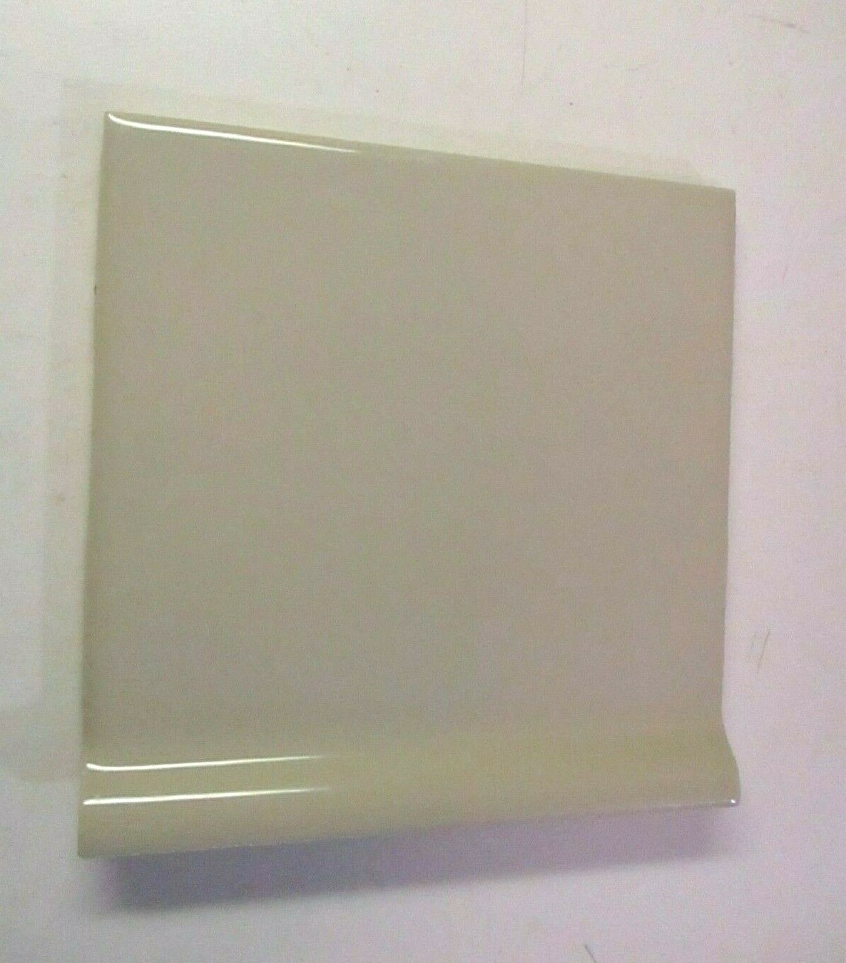 1 Cove Base Radius Wall Tile US Ceramic USA 4-1/4″ Gloss Beige Dark AT-3401 Vtg