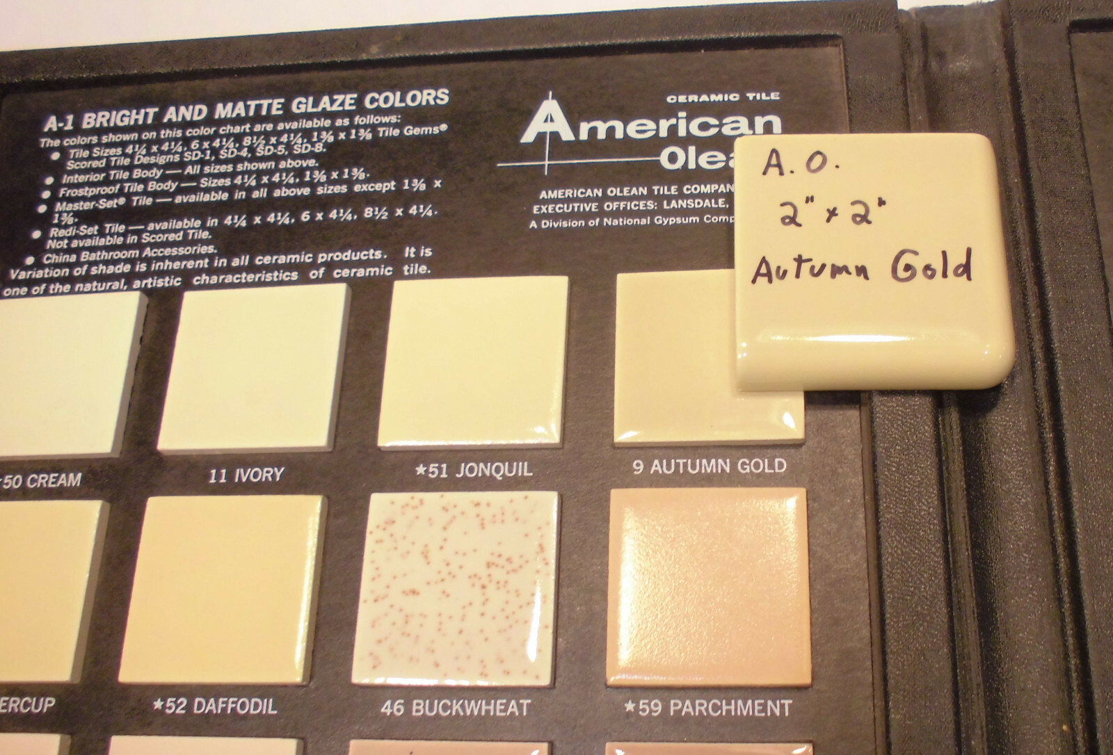 1 pc. Autumn Gold – Yellow 2″ X 2″ X 5/16″ Ceramic Surface Bullnose Corner Tile
