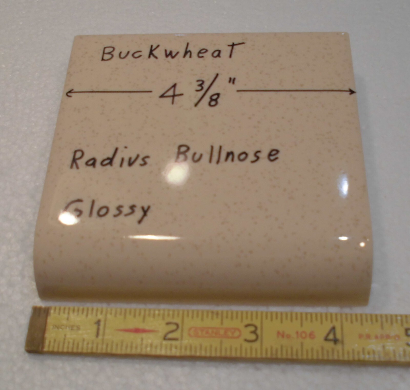 1 pc. Buckwheat: Bullnose Radius Ceramic Tile 4-3/8″ Glossy Mudd Caps, NOS