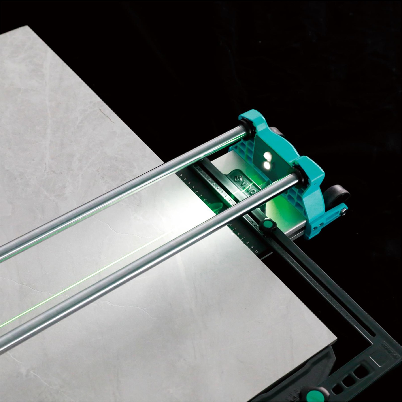 BIHUI C-Lion Manual Tile Cutter w/LED Light