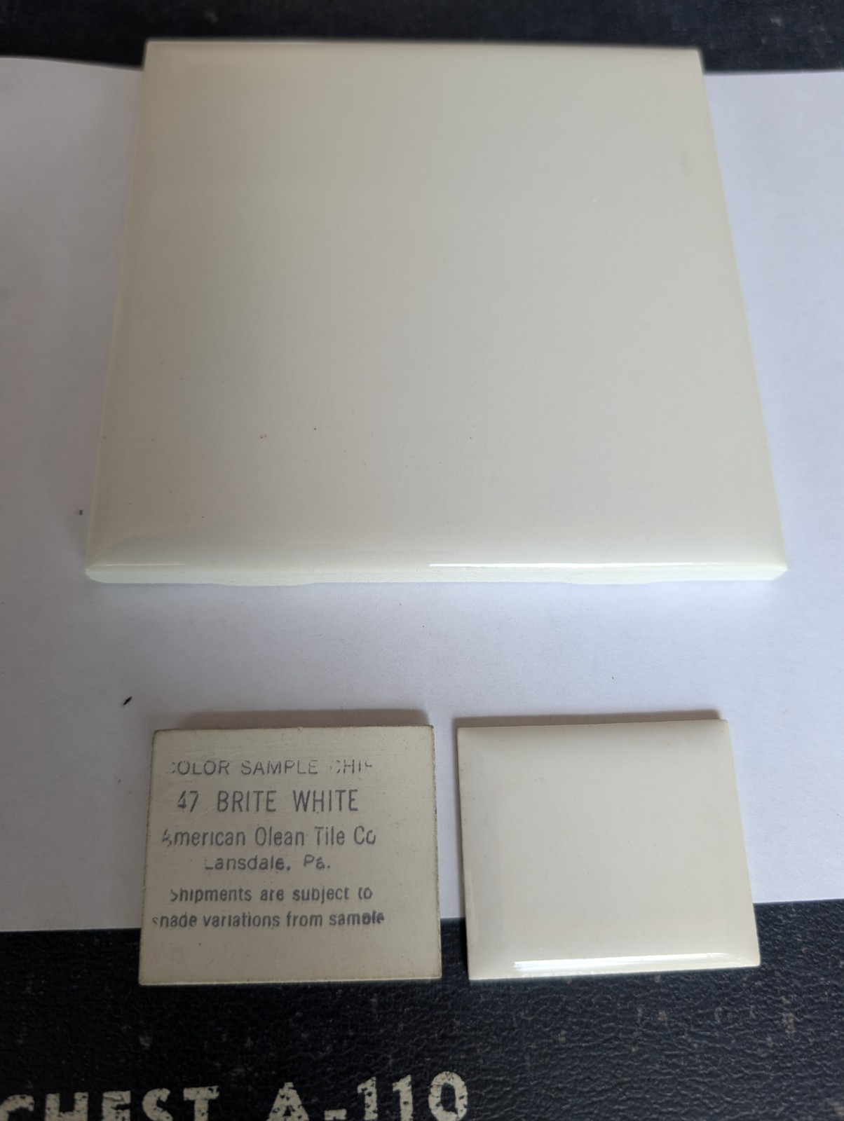 2 pcs American Olean Ceramic Tile Gloss Brite White #47 4-1/4″ 1950s 1960s 70s