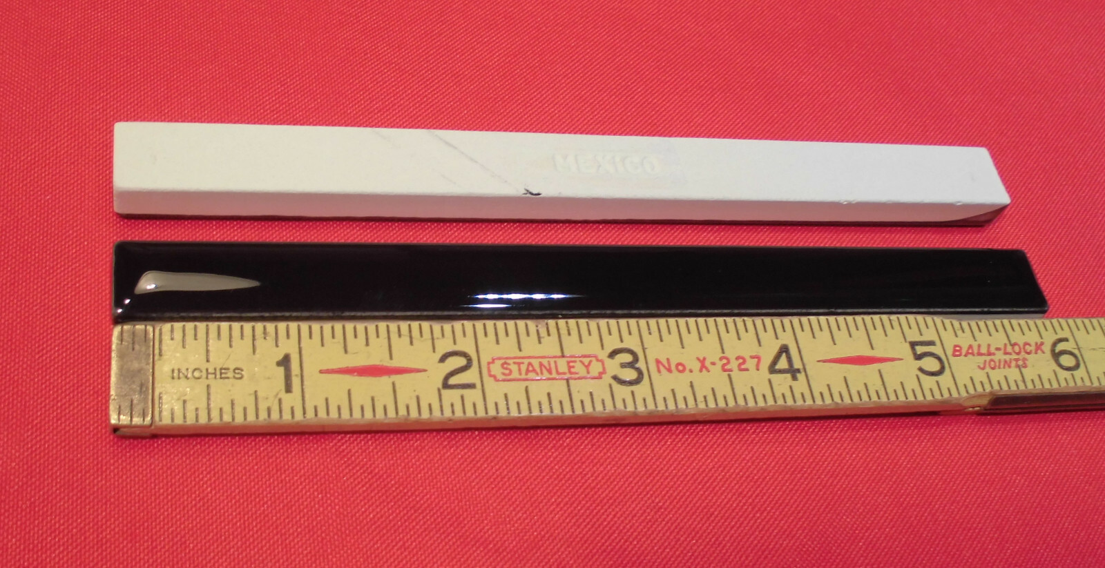 1 pc. Gloss Black: Ceramic Liner-Sizzle Tile 1/2″ X 6″ by American Olean, NEW