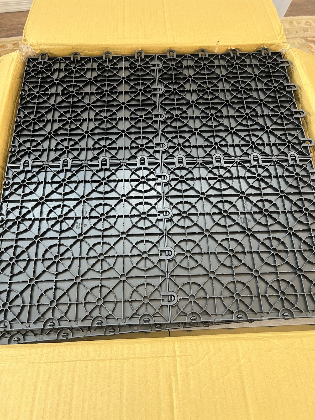 Dance Floor Tiles, Beachwood 12 x 12 in 28 Piece Interlocking Dance Flooring 7×4
