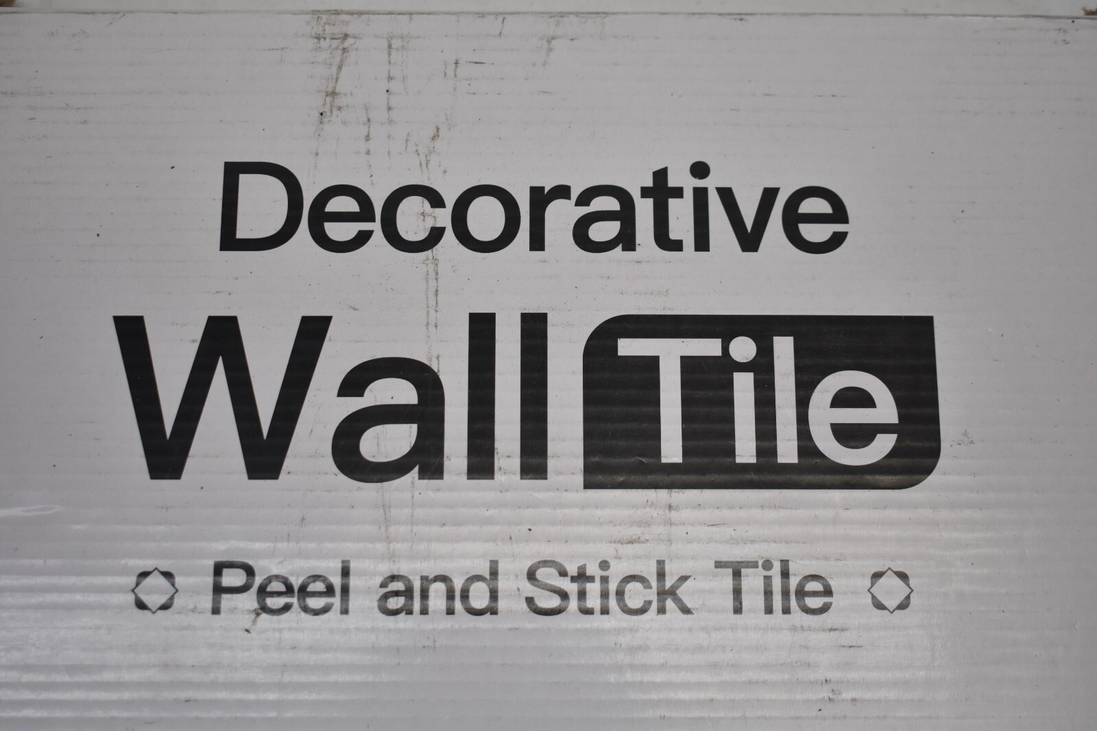 Lot of 14 Sheets Art3D Peel & Stick Backsplash Wall Tiles White Gold Studded