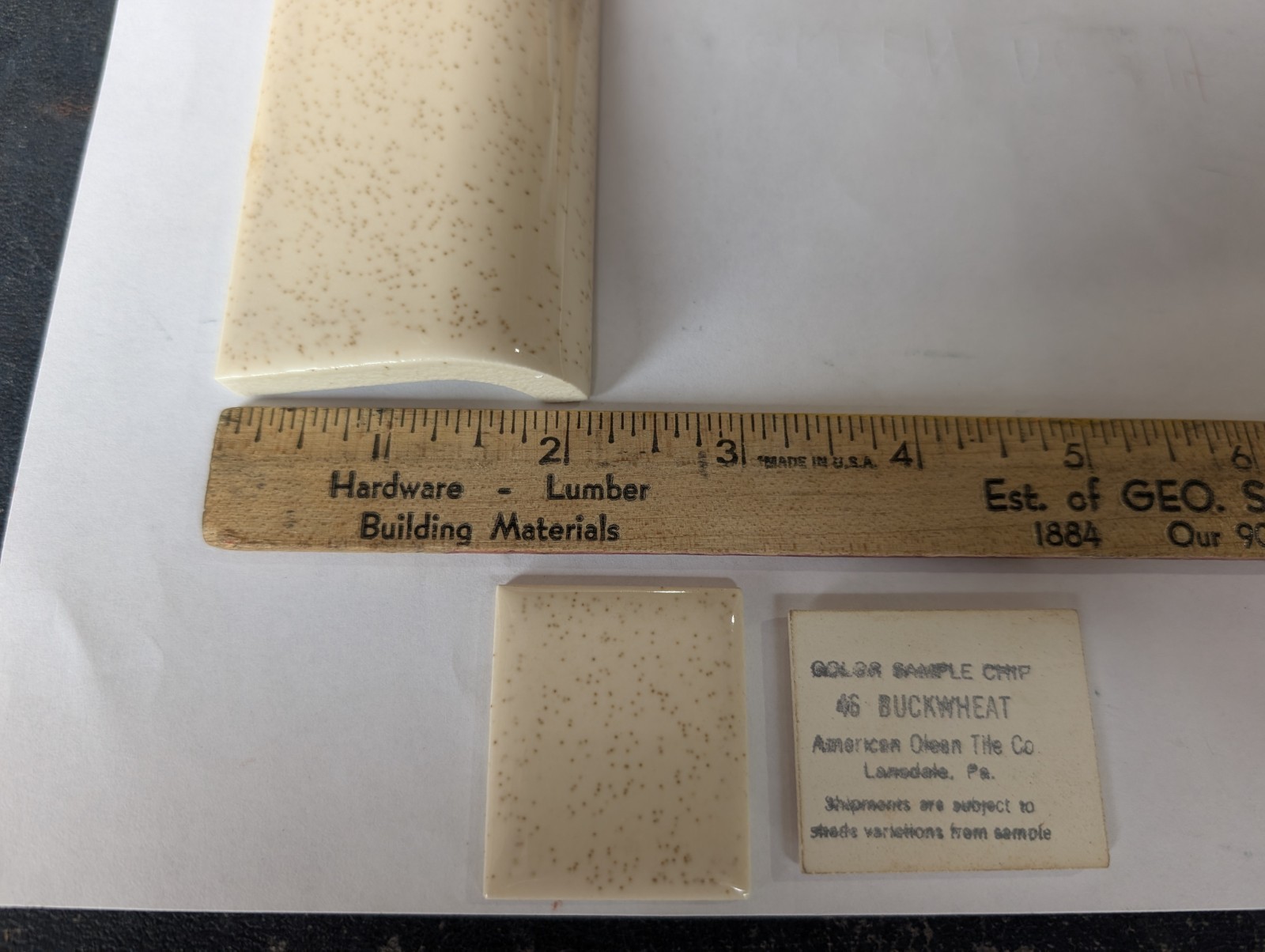 1 pc Ceramic Tile Bullnose A4200 mud cap American Olean 46 Buckwheat Beige speck