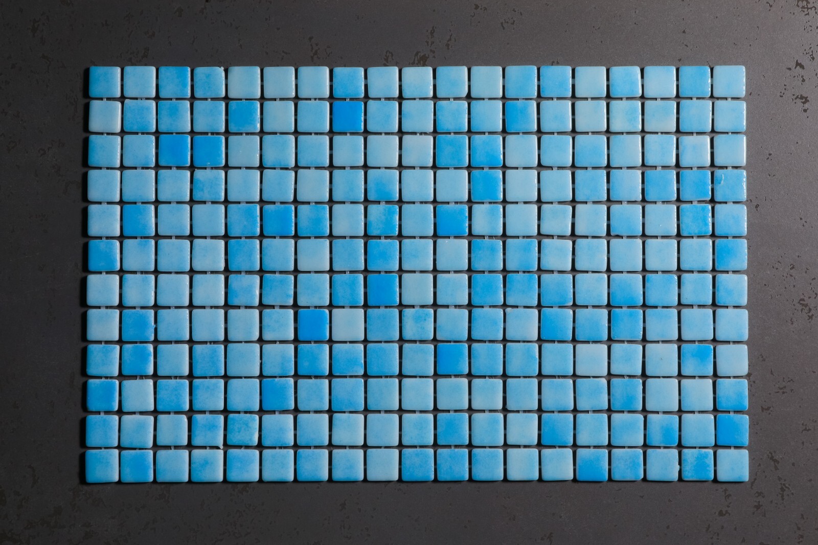 Pressed Glass Mosaic on Pool Net 32.5×51.5 – Caribbean Pool Glossy