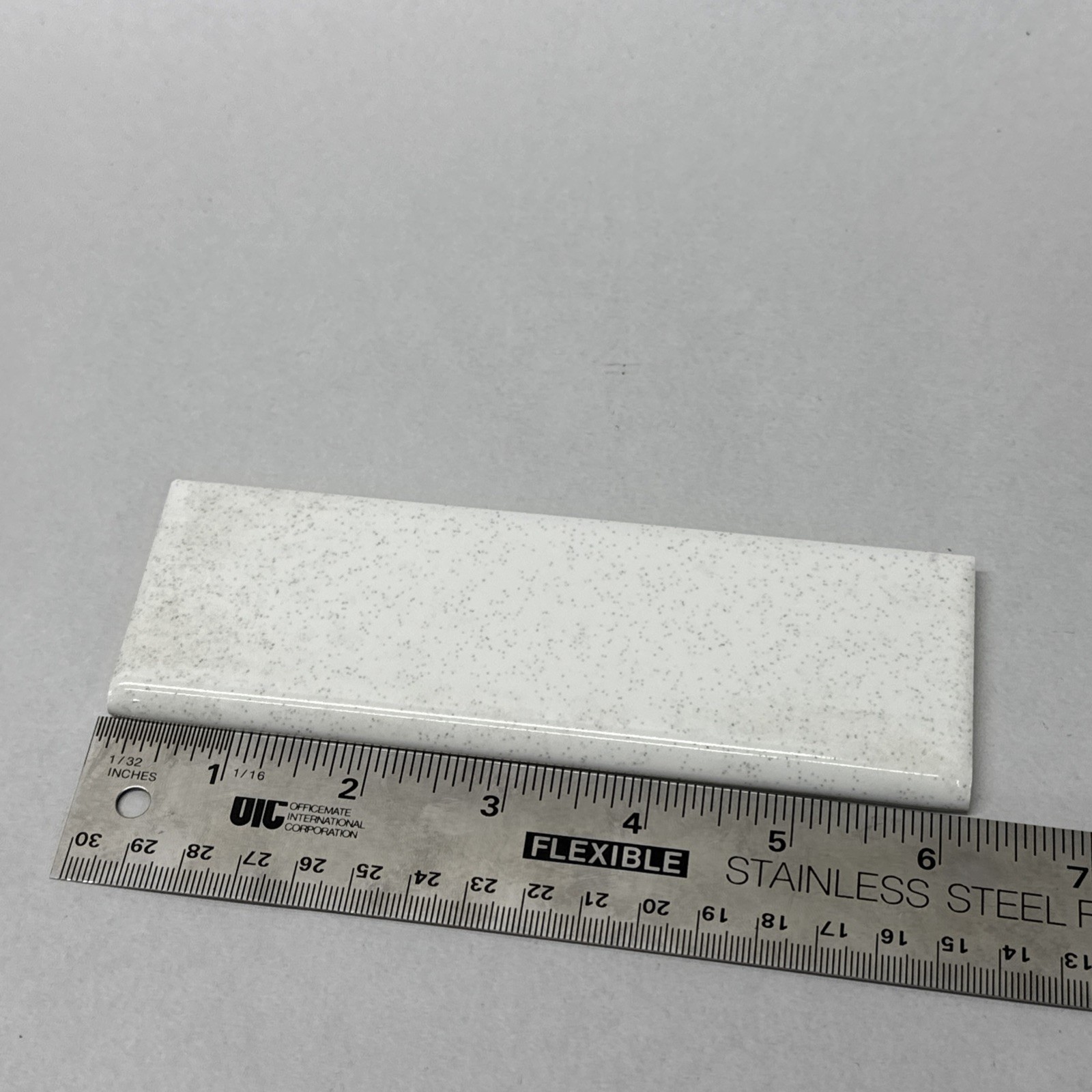 Ft Florida USA 2×6″ 1970 Gloss Black Speckled Granite Bullnose Tile Salt Pepper
