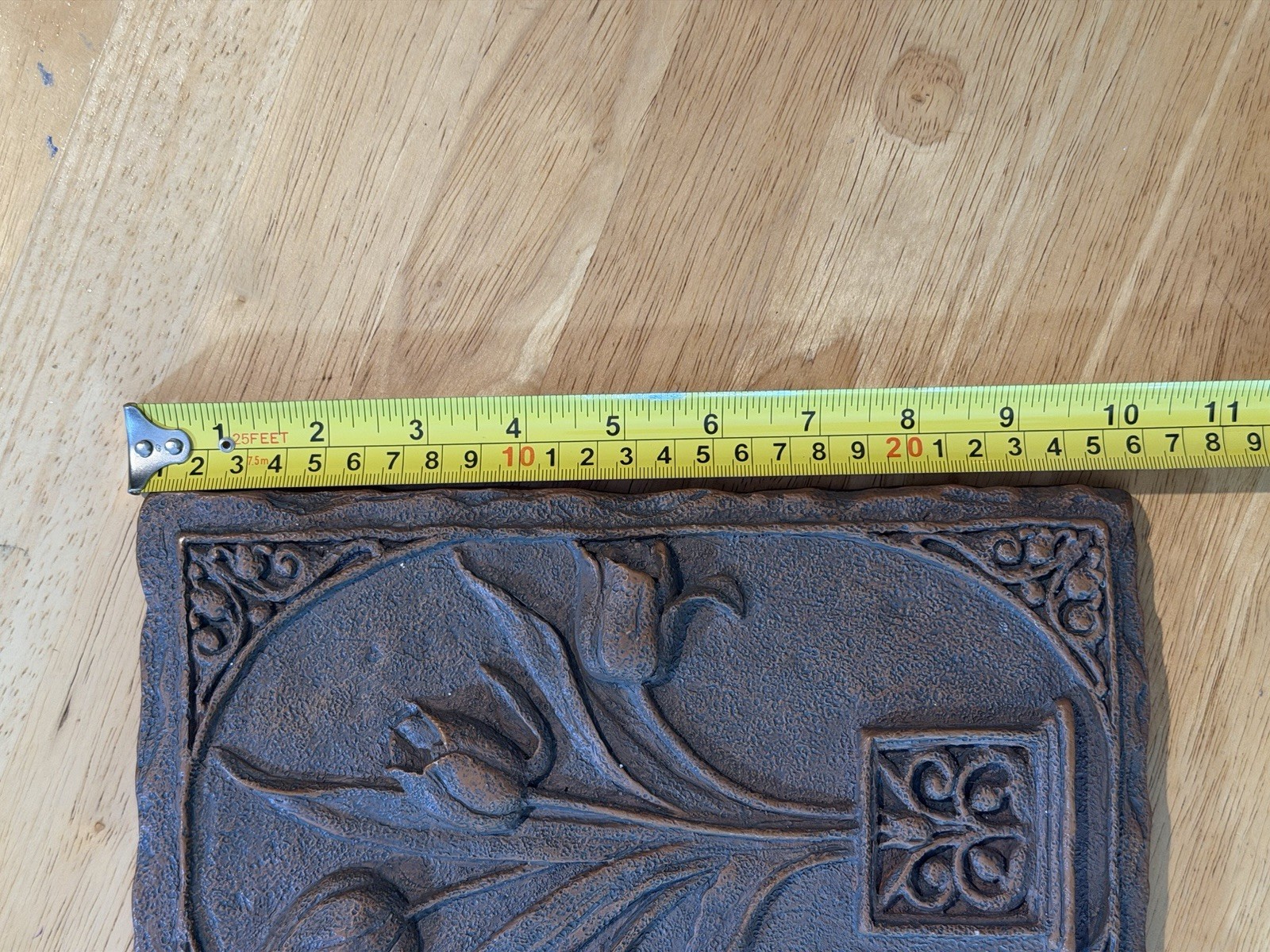 Vintage Hermitage 3-D Wall Tile Hand Painted Yellow Tulips With Border Heavy